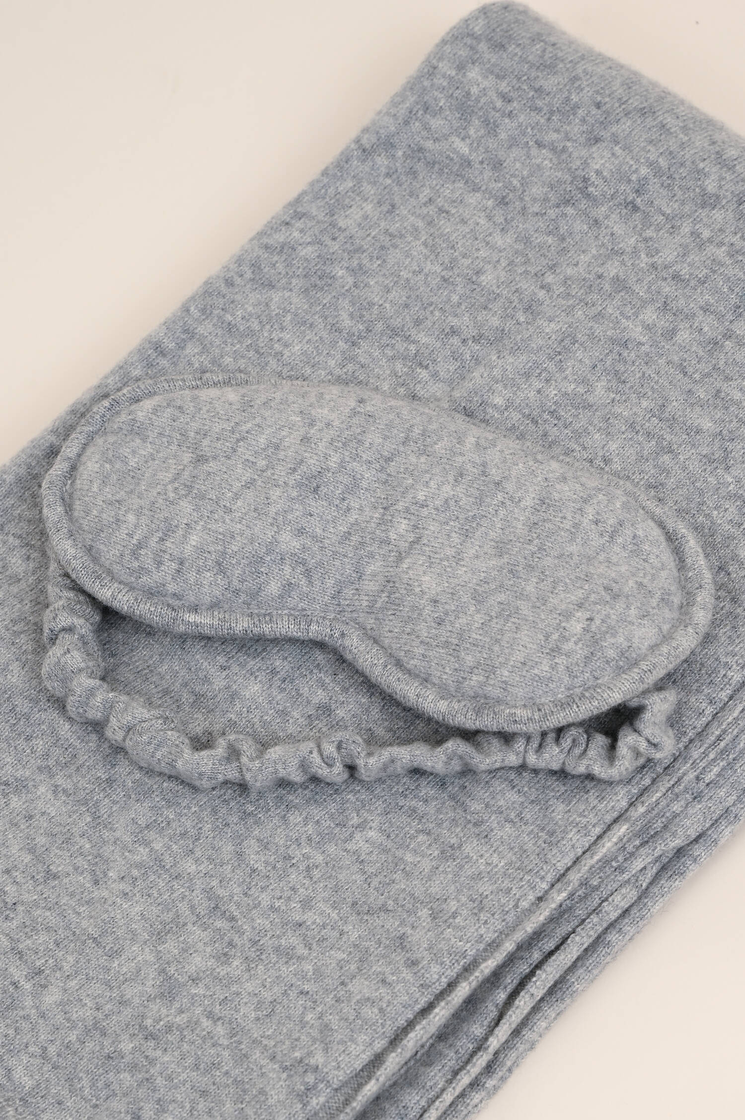 Cashmere Reiseset in Grau