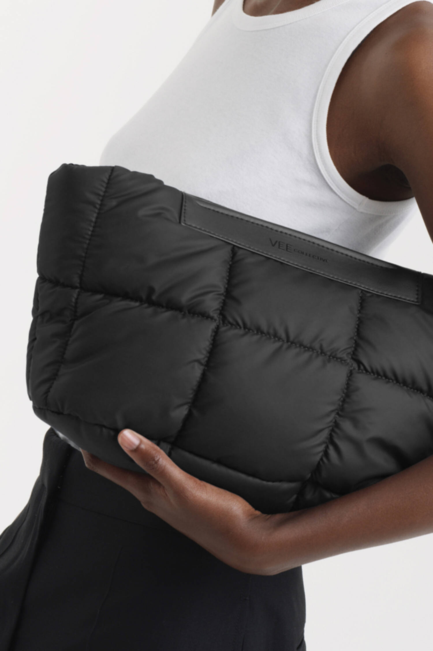 PORTER BASQUE CLUTCH in Schwarz PORTER BASQUE CLUTCH in Schwarz