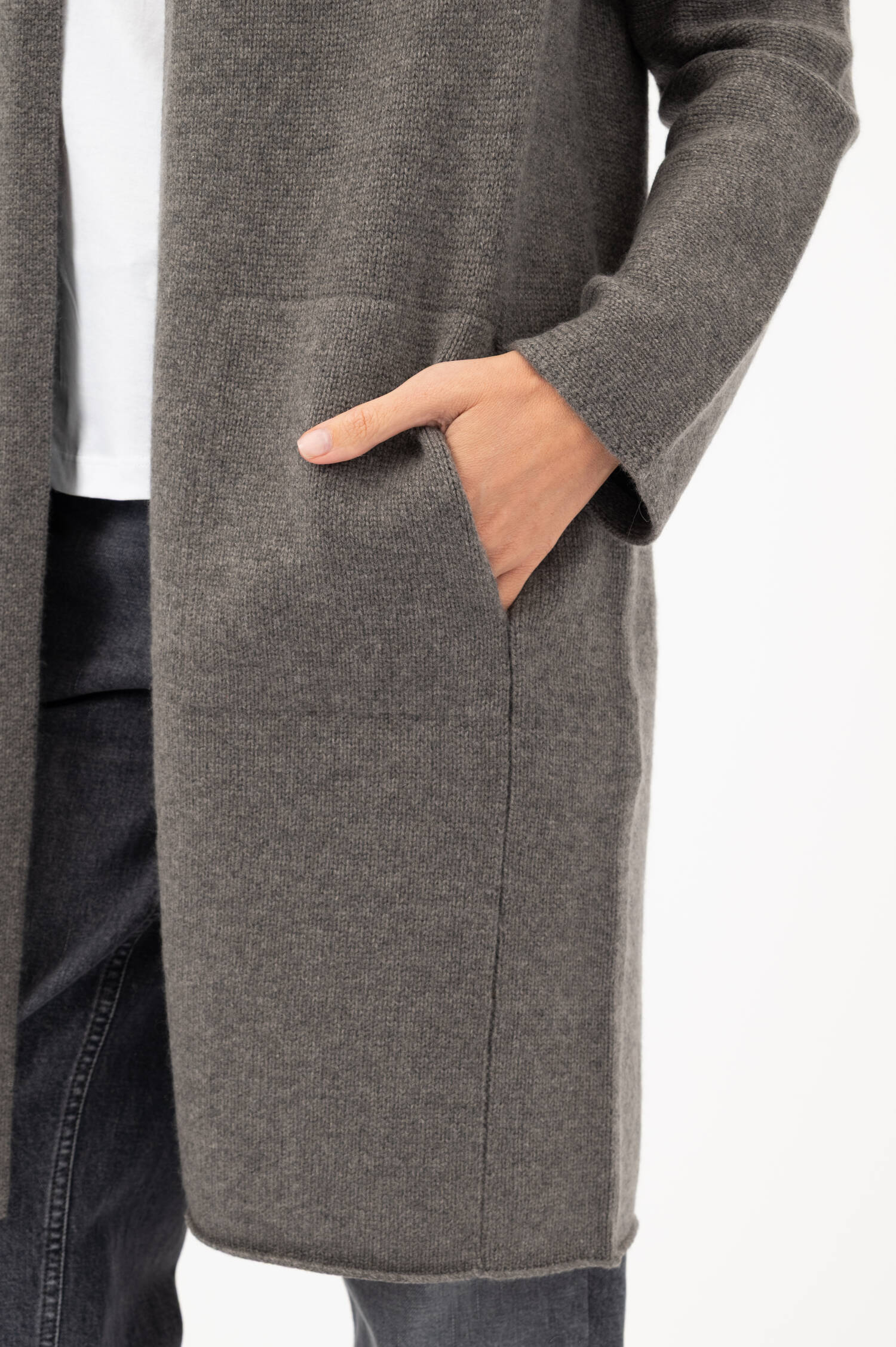 Strick-Cardigan mit Schalkragen in Grau