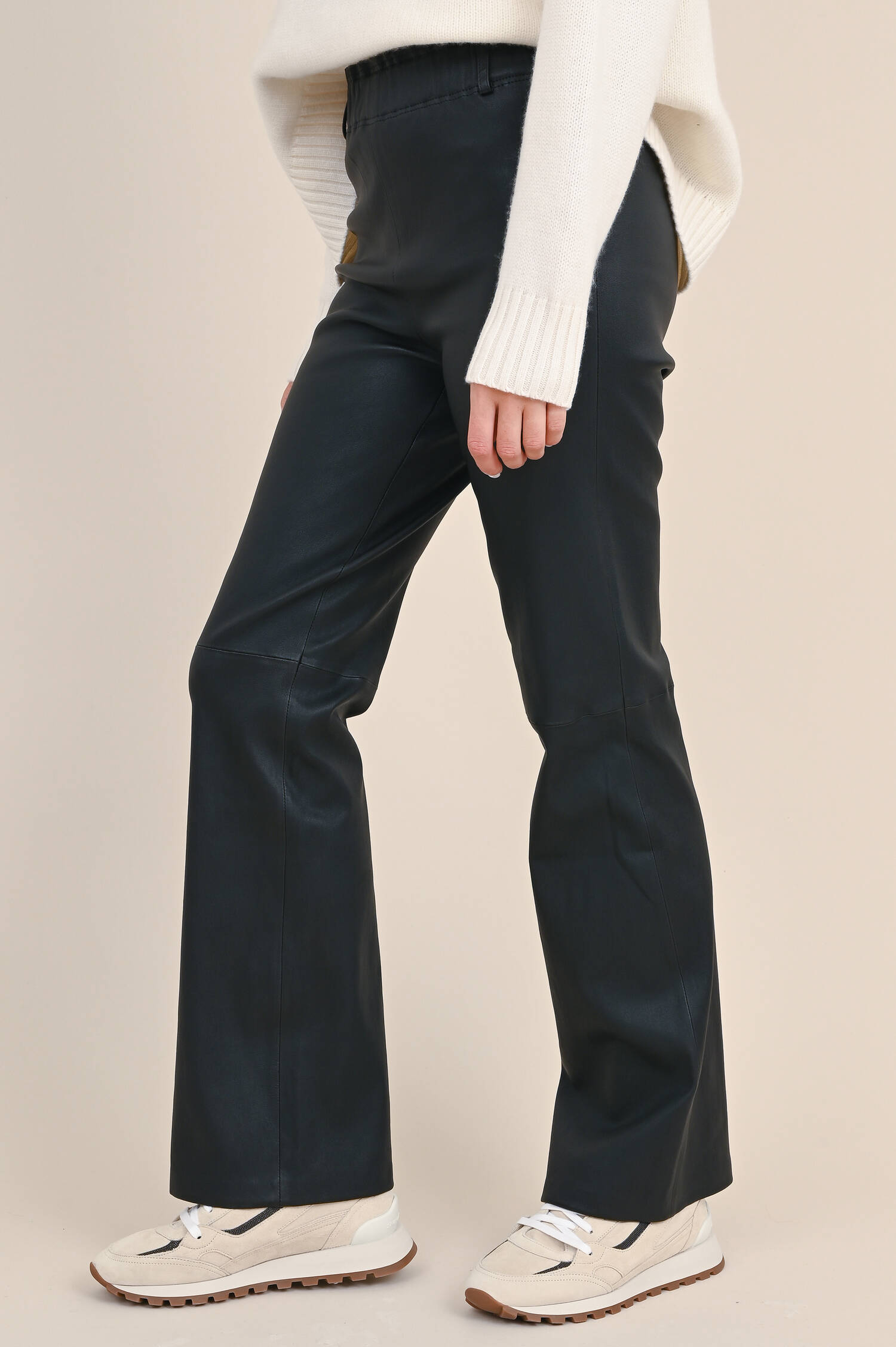 Flared Lederhose RIHANNA in Schwarz