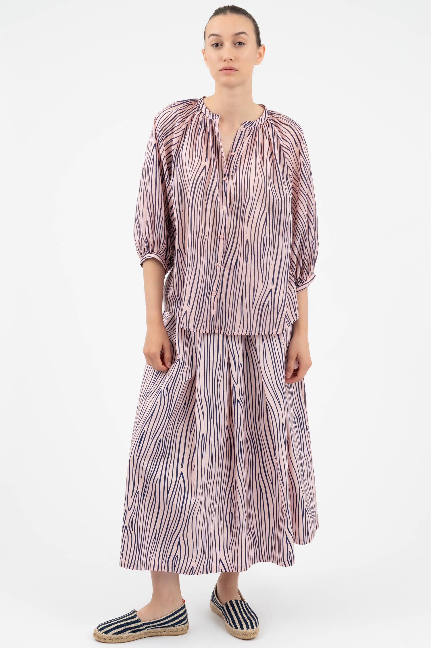 Gemusterte Bluse in Rosa/Blau Gemusterte Bluse in Rosa/Blau