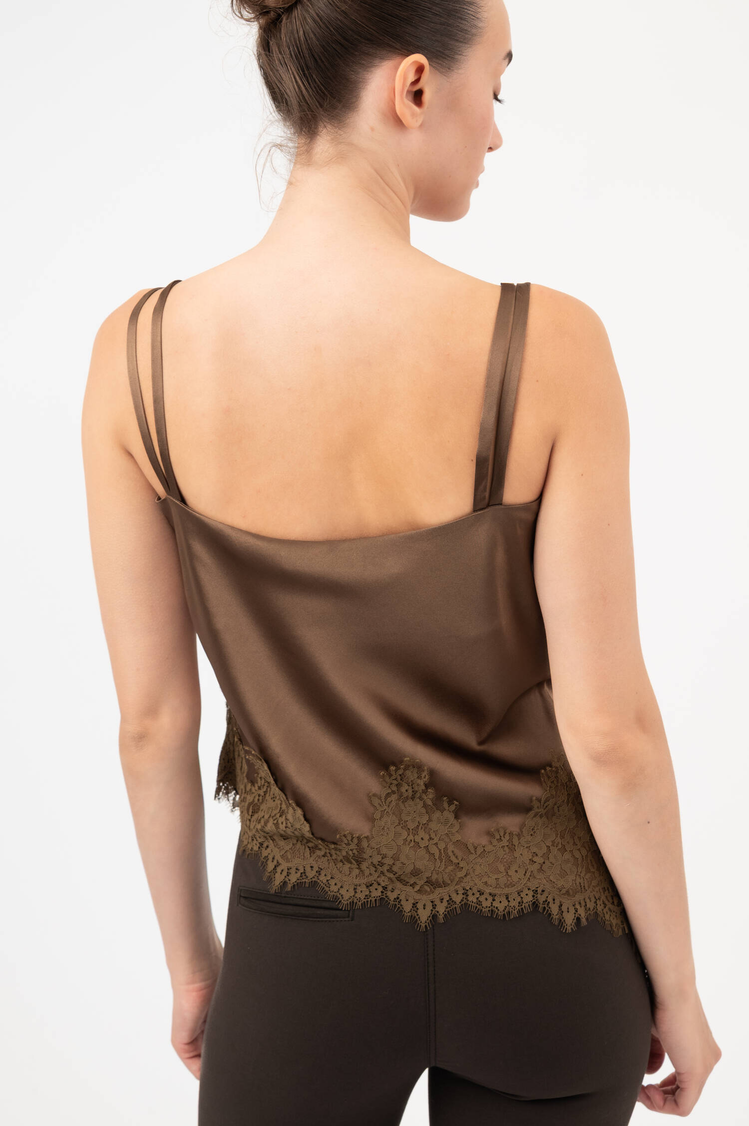 Seiden-Camisole mit Spitze in Braun Seiden-Camisole mit Spitze in Braun
