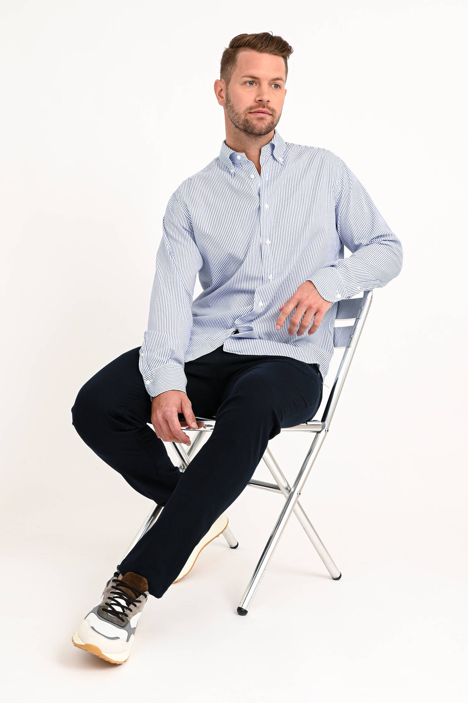 Gestreiftes Oxford Hemd in Weiß/Navy