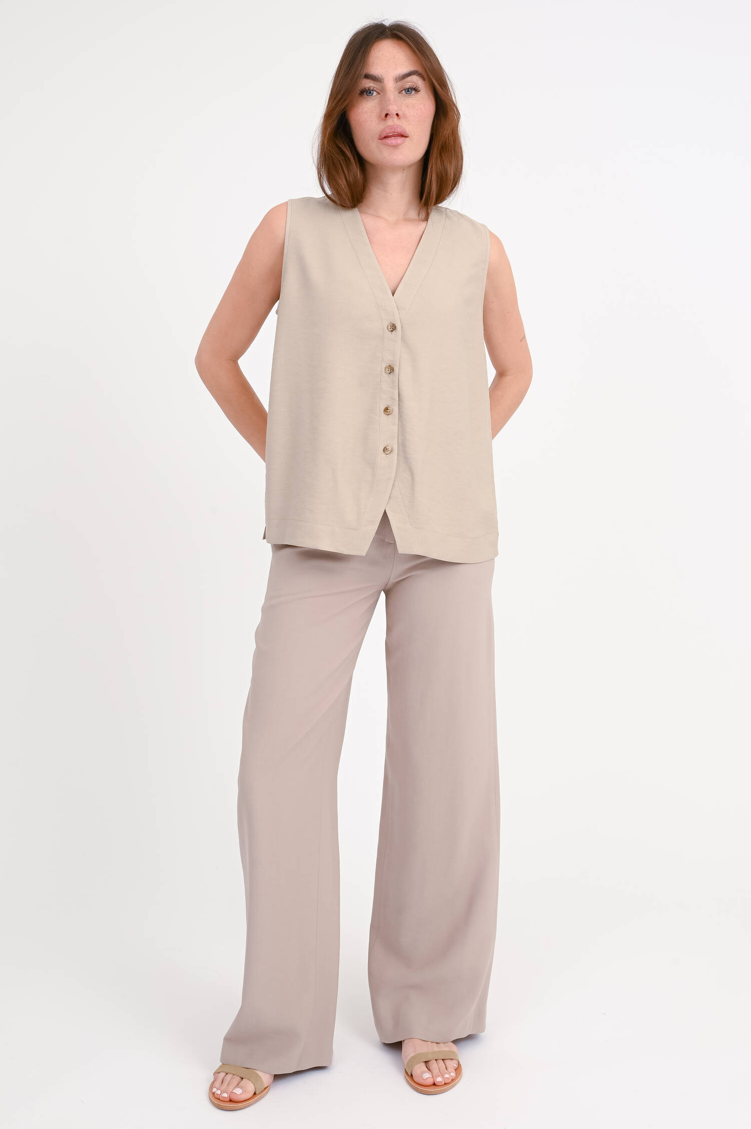 Ärmelose Weste in Taupe Ärmelose Weste in Taupe