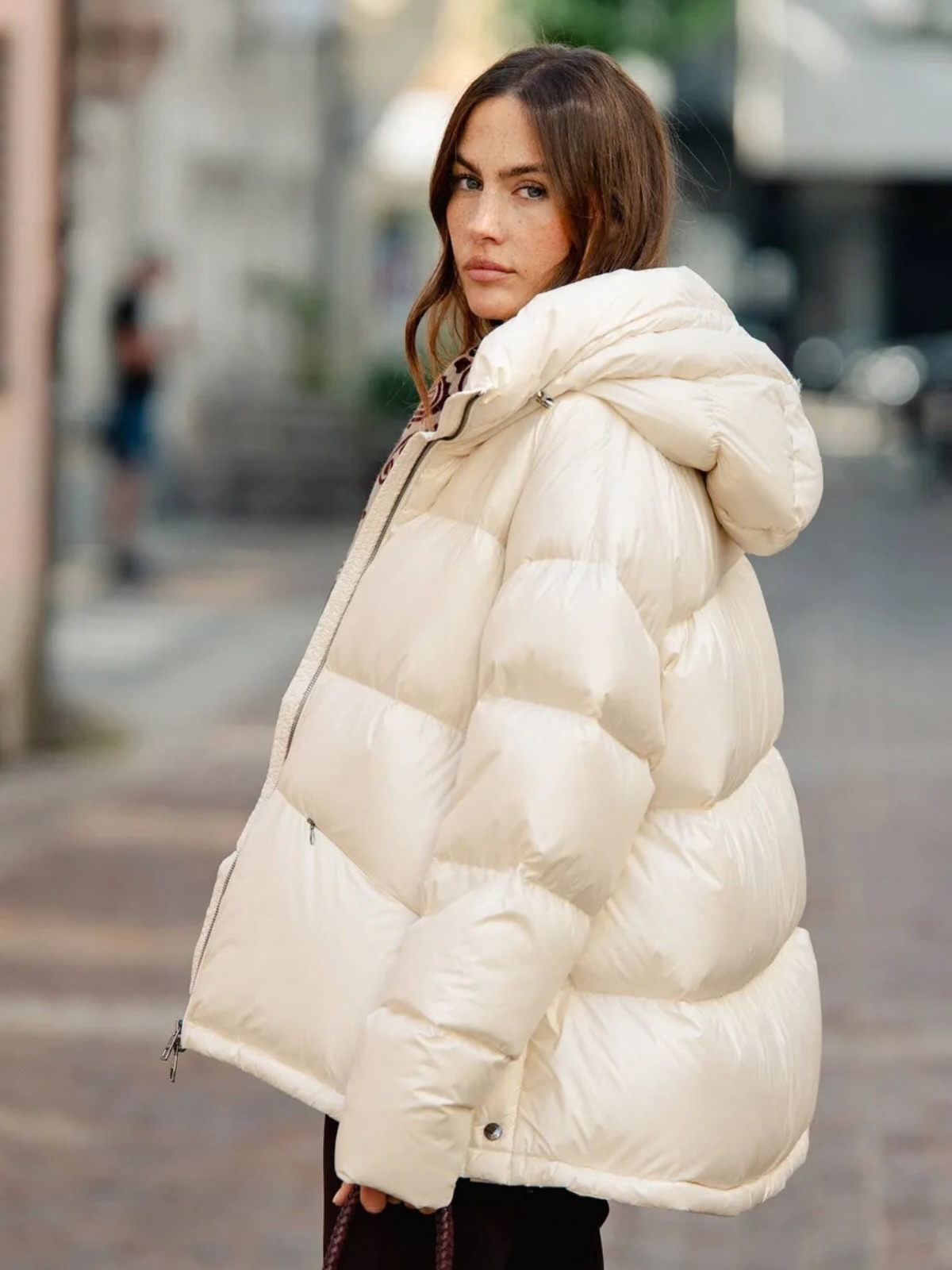 Helmur – Daune, Cashmere, Wolle… 🤍 Hast du schon die neuesten Winter Pieces entdeckt? So cozy, so good.