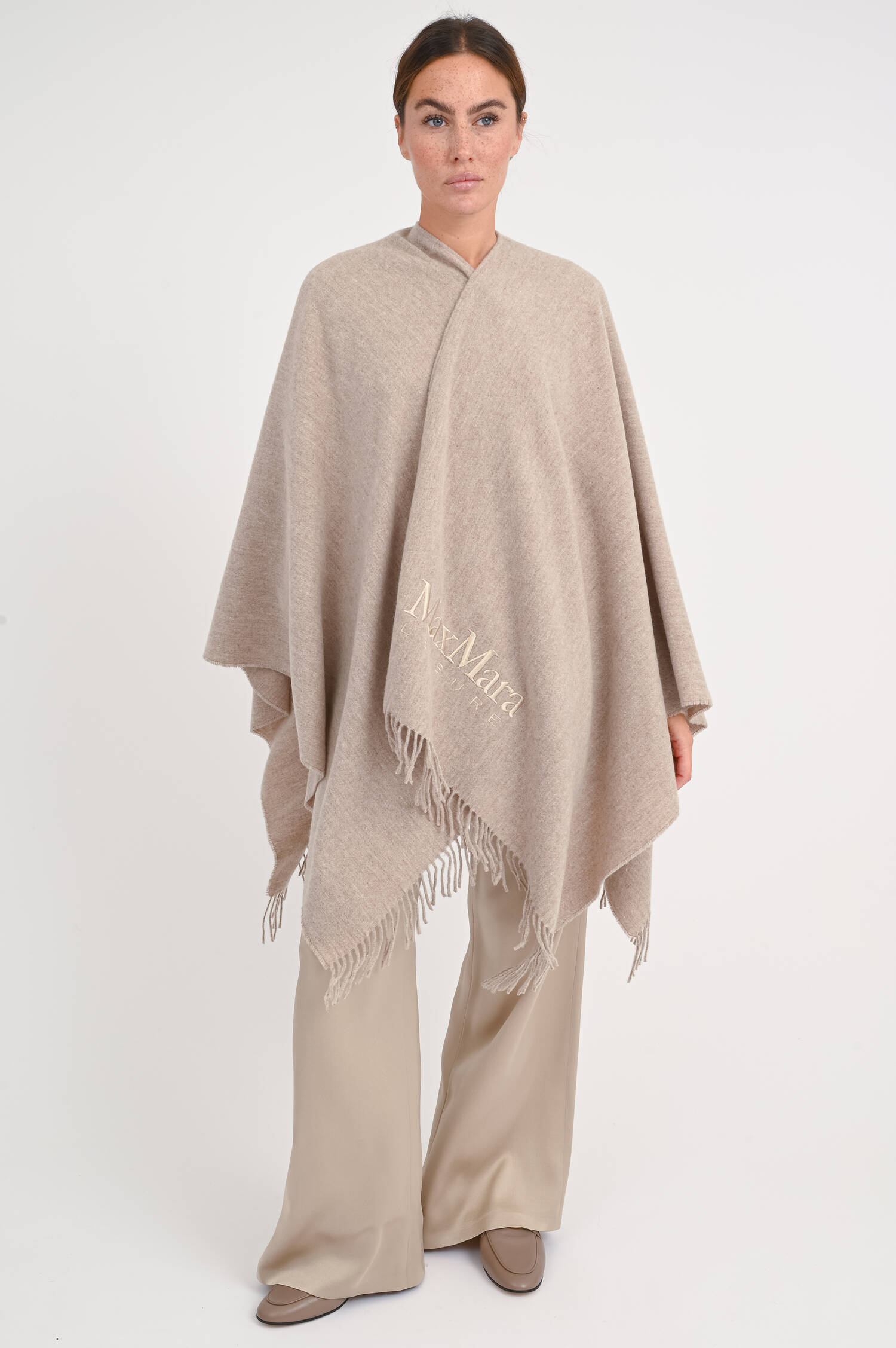 Cape MARTORA in Beige