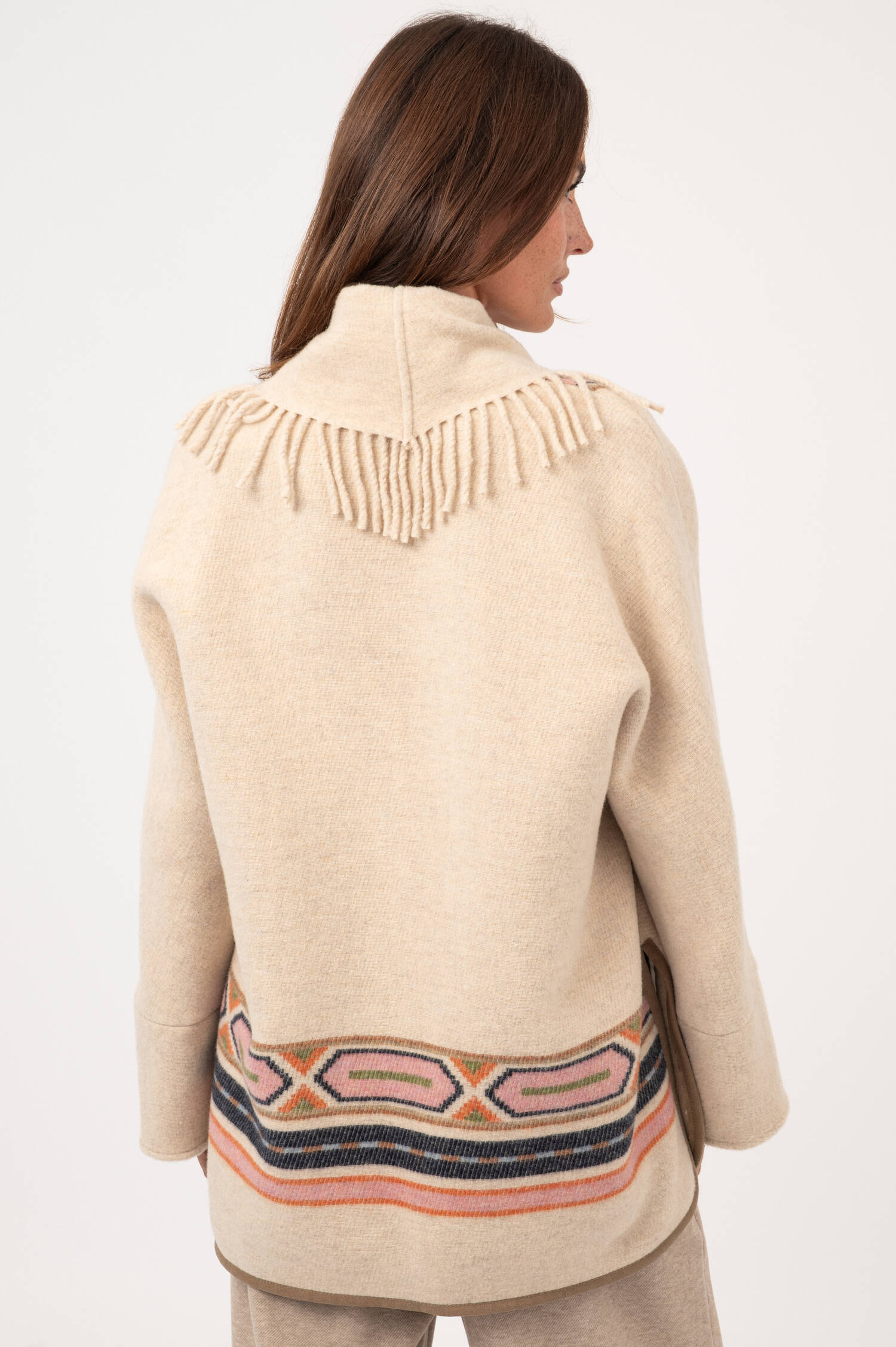 Woll-Mix-Ethno-Mantel mit Fransen in Beige Woll-Mix-Ethno-Mantel mit Fransen in Beige