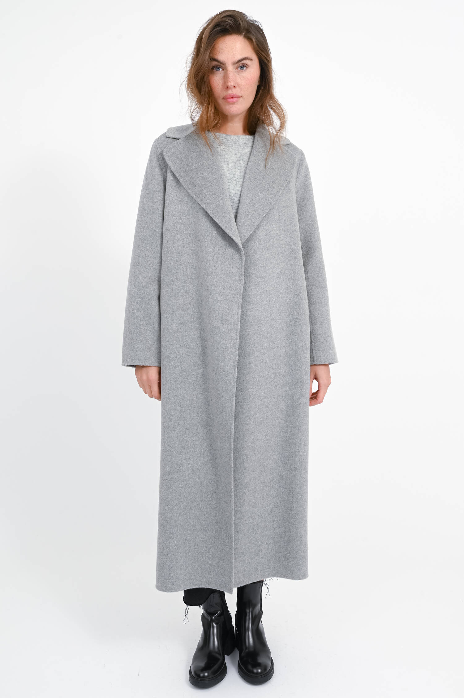 Maxi-Wollmantel PAOLA in Grau Maxi-Wollmantel PAOLA in Grau