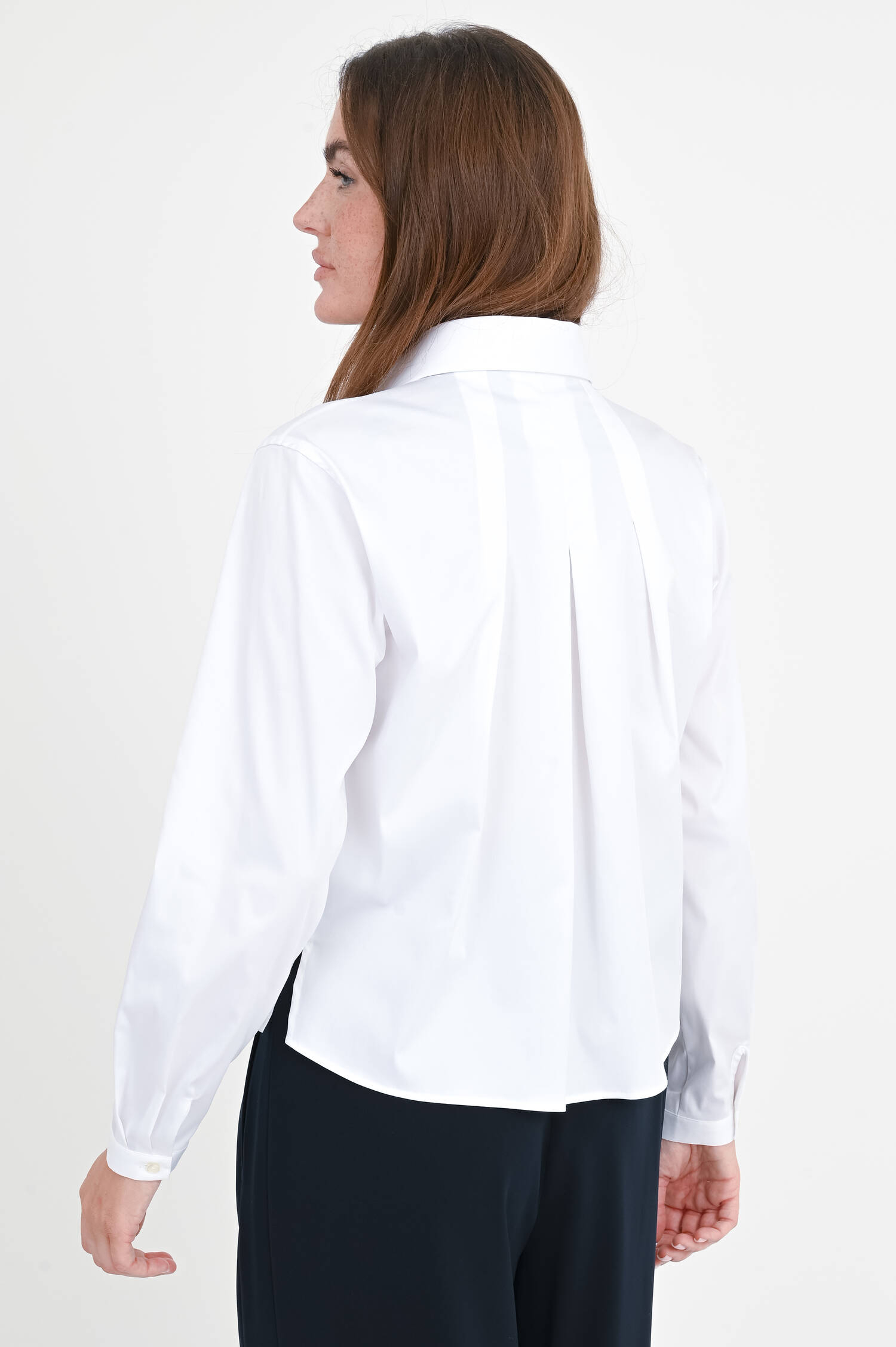 Boxy Bluse mit Kellerfalten in Weiß