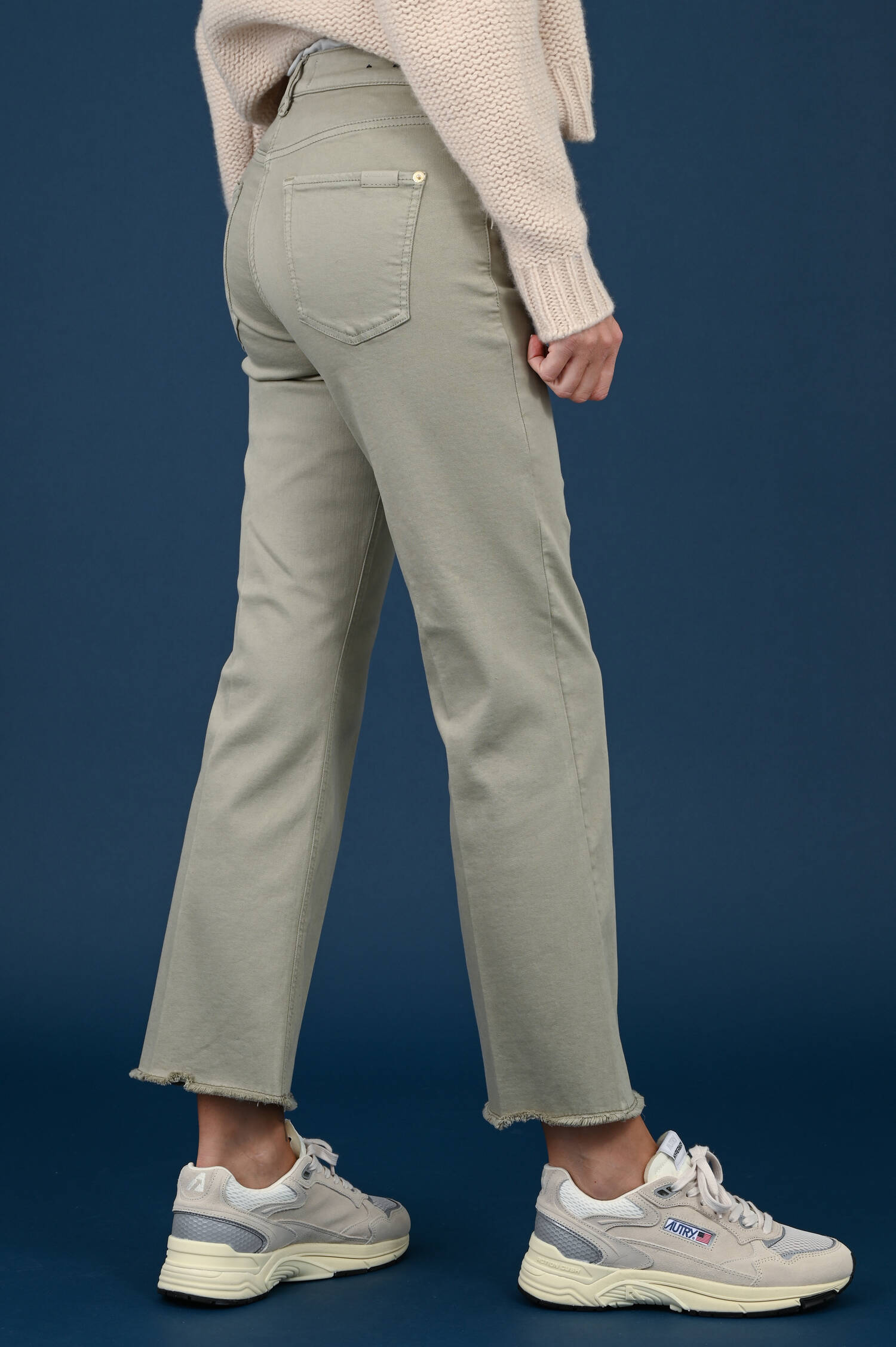 Jeans FRANCESCA in Oliv Jeans FRANCESCA in Oliv