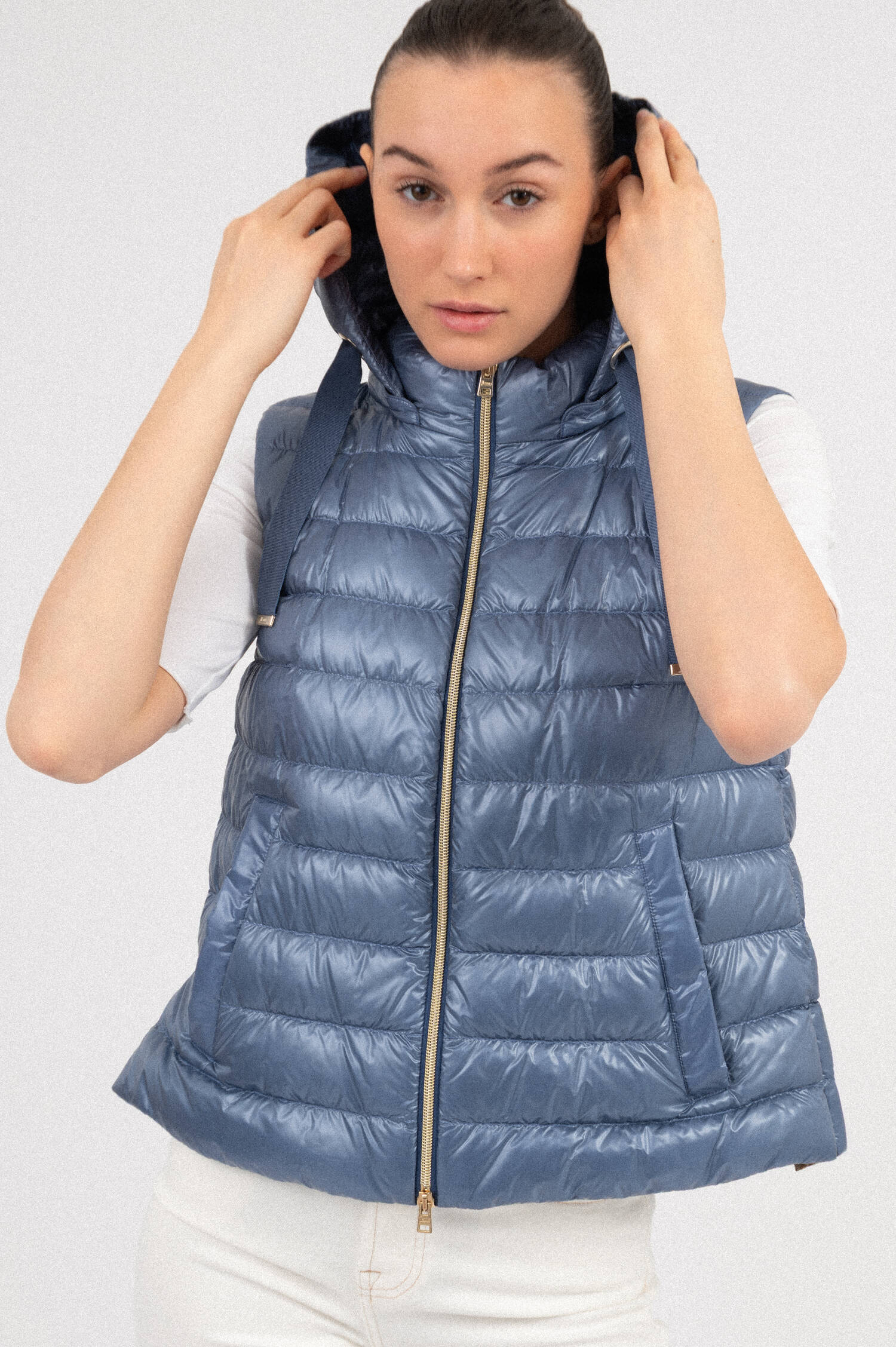 Daunengilet in Azzurroblau