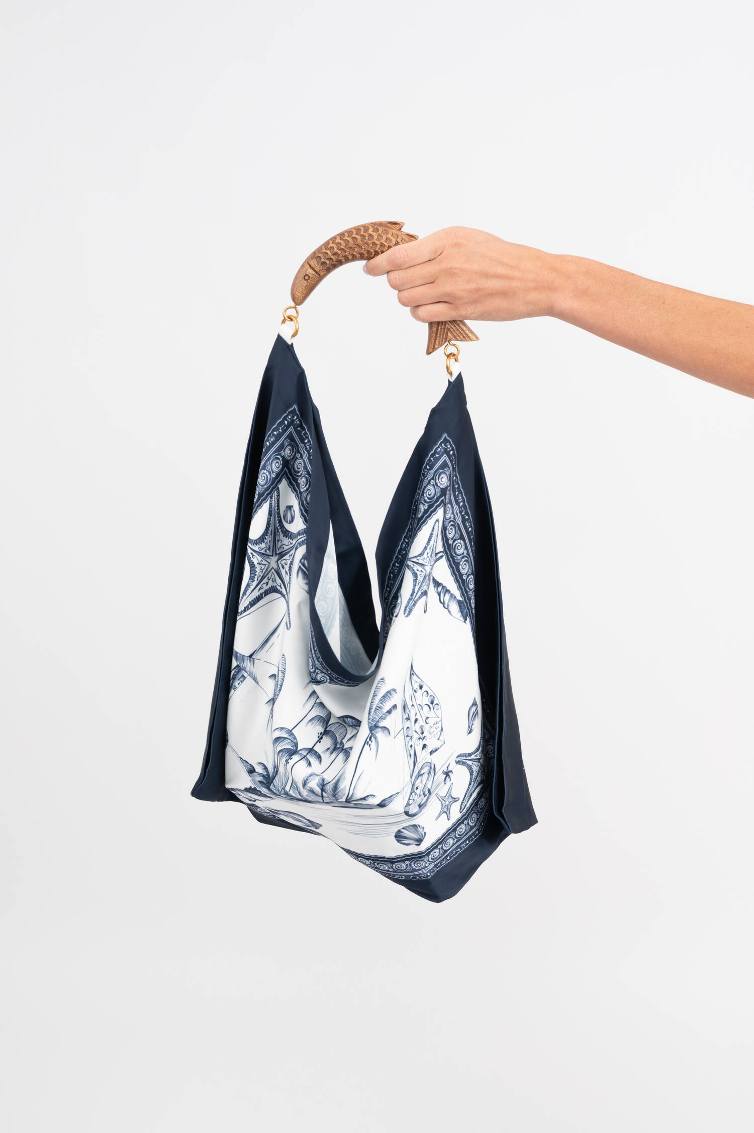 Satin-Scarf Handbag in Off-White/Blau Satin-Scarf Handbag in Off-White/Blau