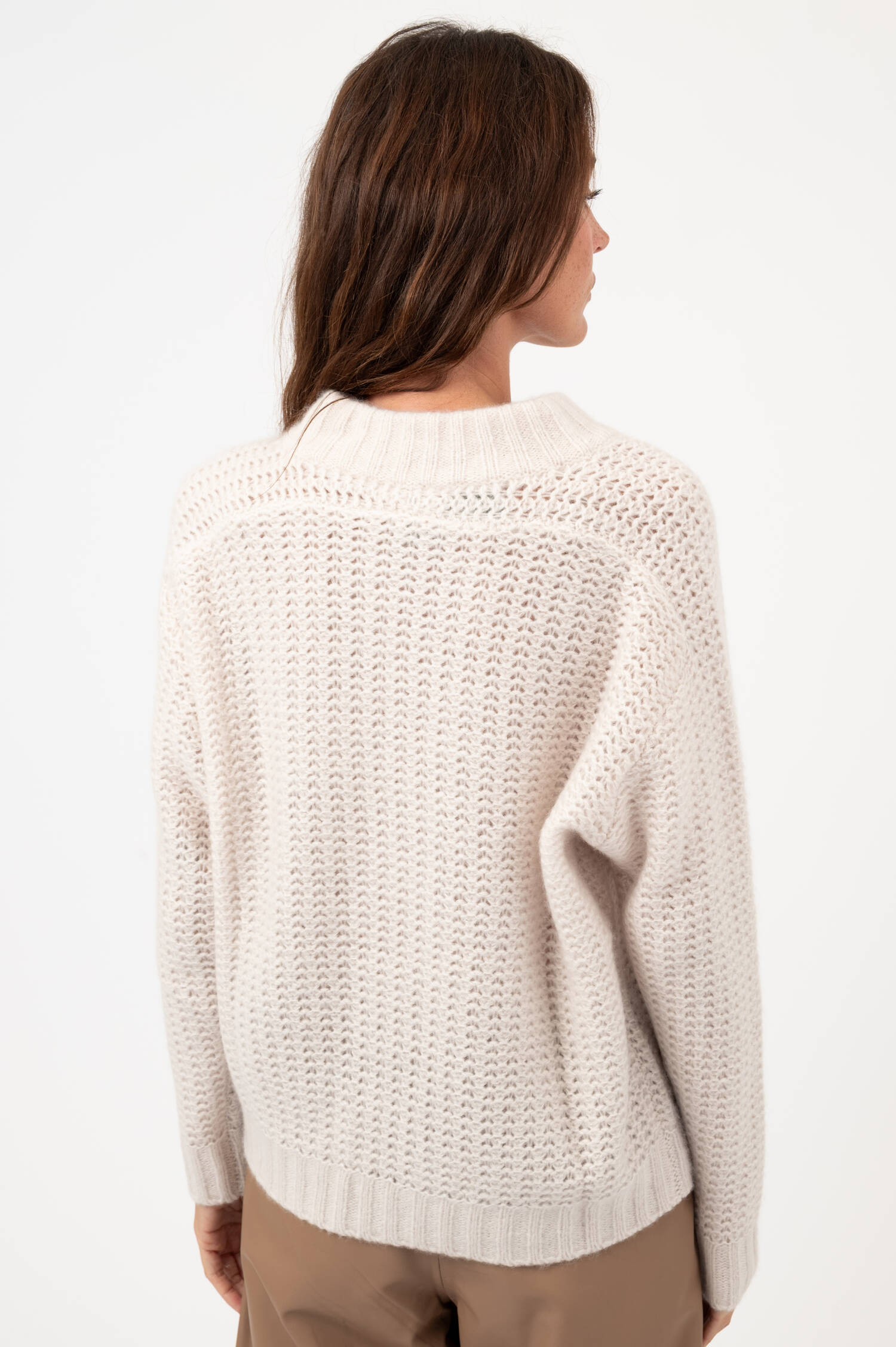 Cashmere-Seiden-Pullover mit Stehkragen in Weiß Cashmere-Seiden-Pullover mit Stehkragen in Weiß