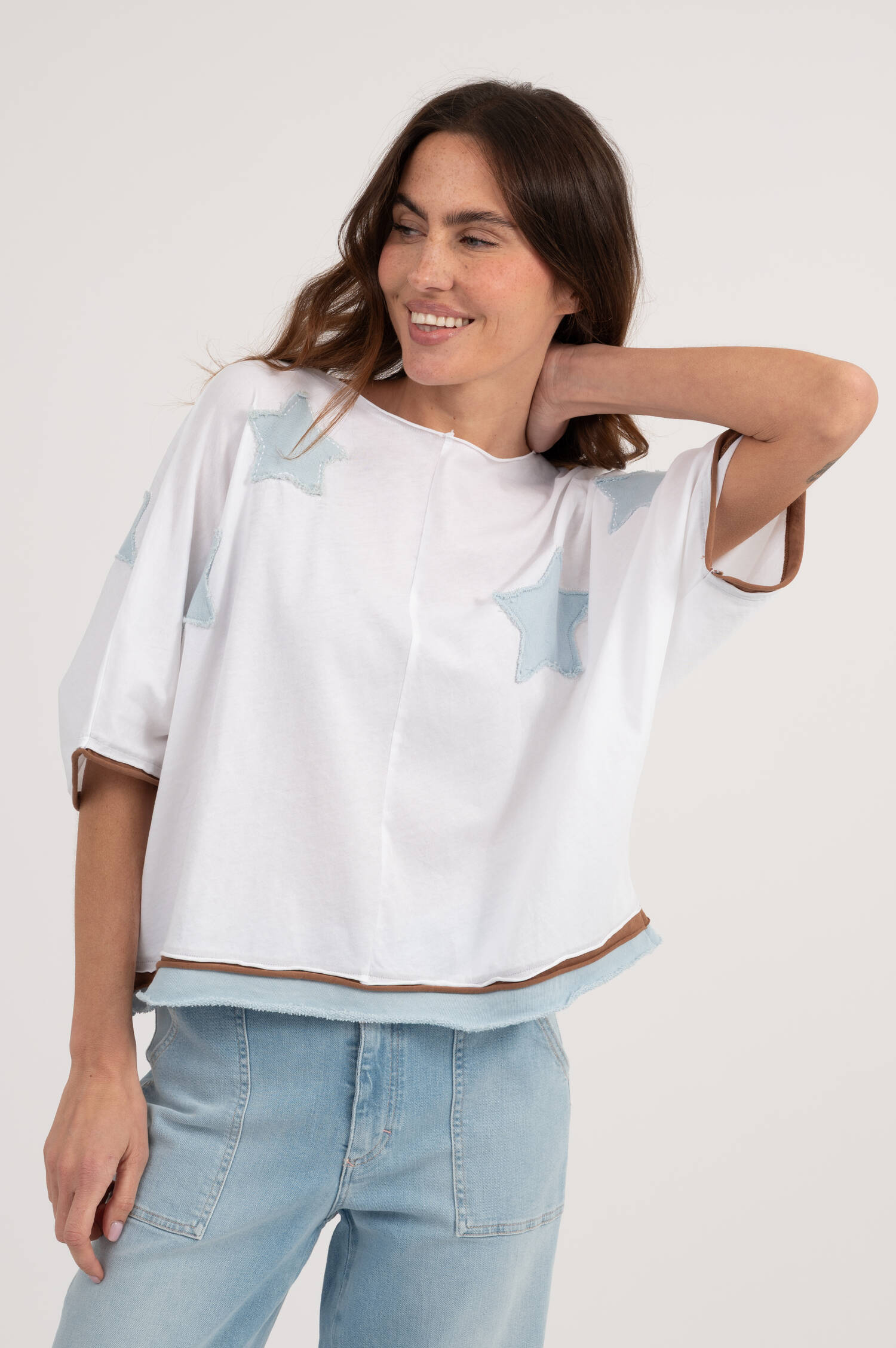 T-Shirt RUMBIA in Weiß/Eisblau/Braun T-Shirt RUMBIA in Weiß/Eisblau/Braun