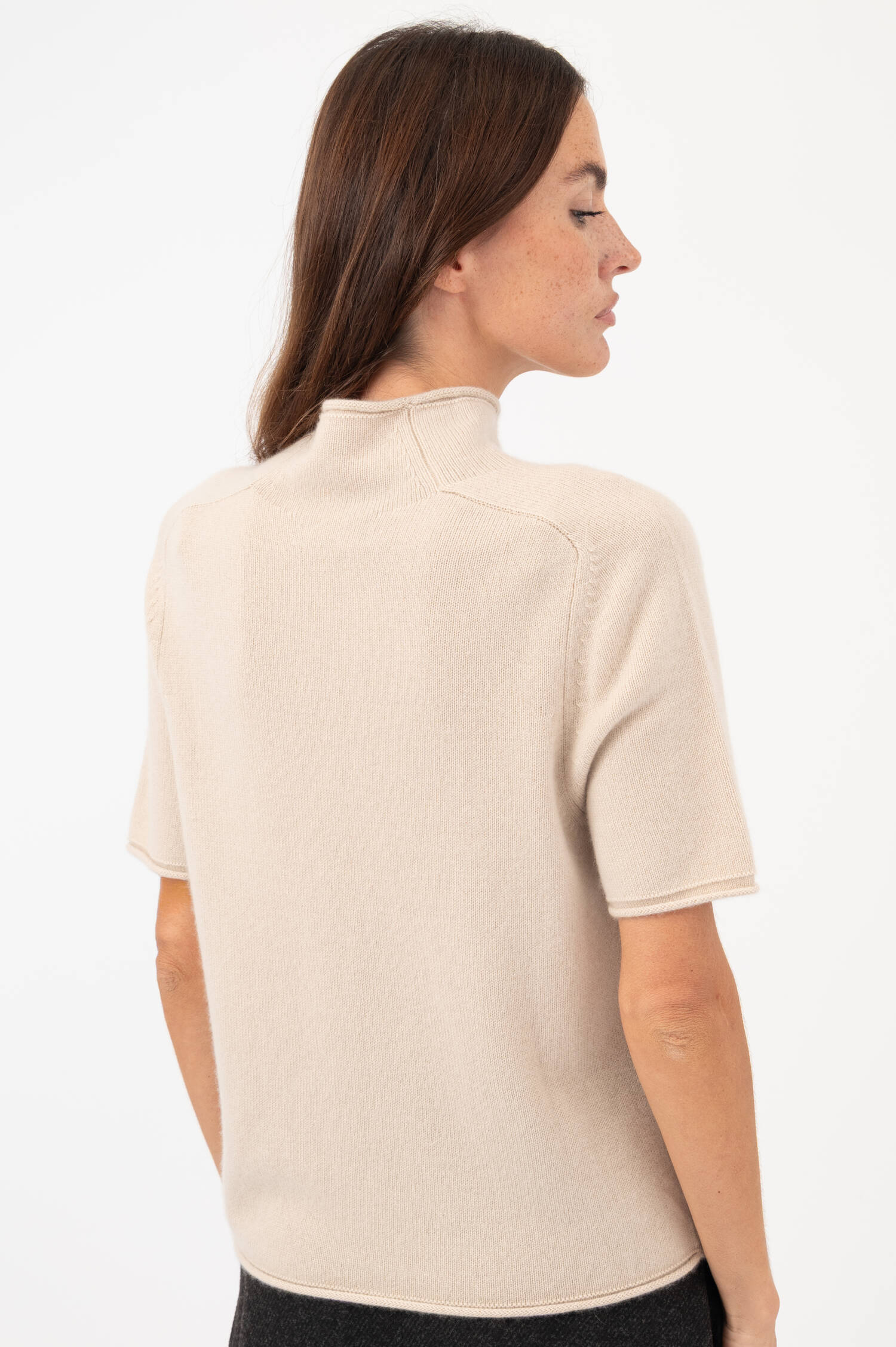 Cashmere-Pullover mit Stehkragen in Beige Cashmere-Pullover mit Stehkragen in Beige