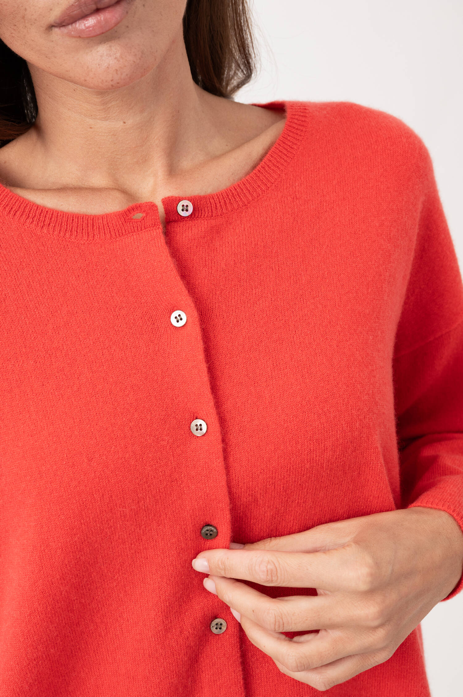 Cashmere-Cardigan in Pastellrot Cashmere-Cardigan in Pastellrot