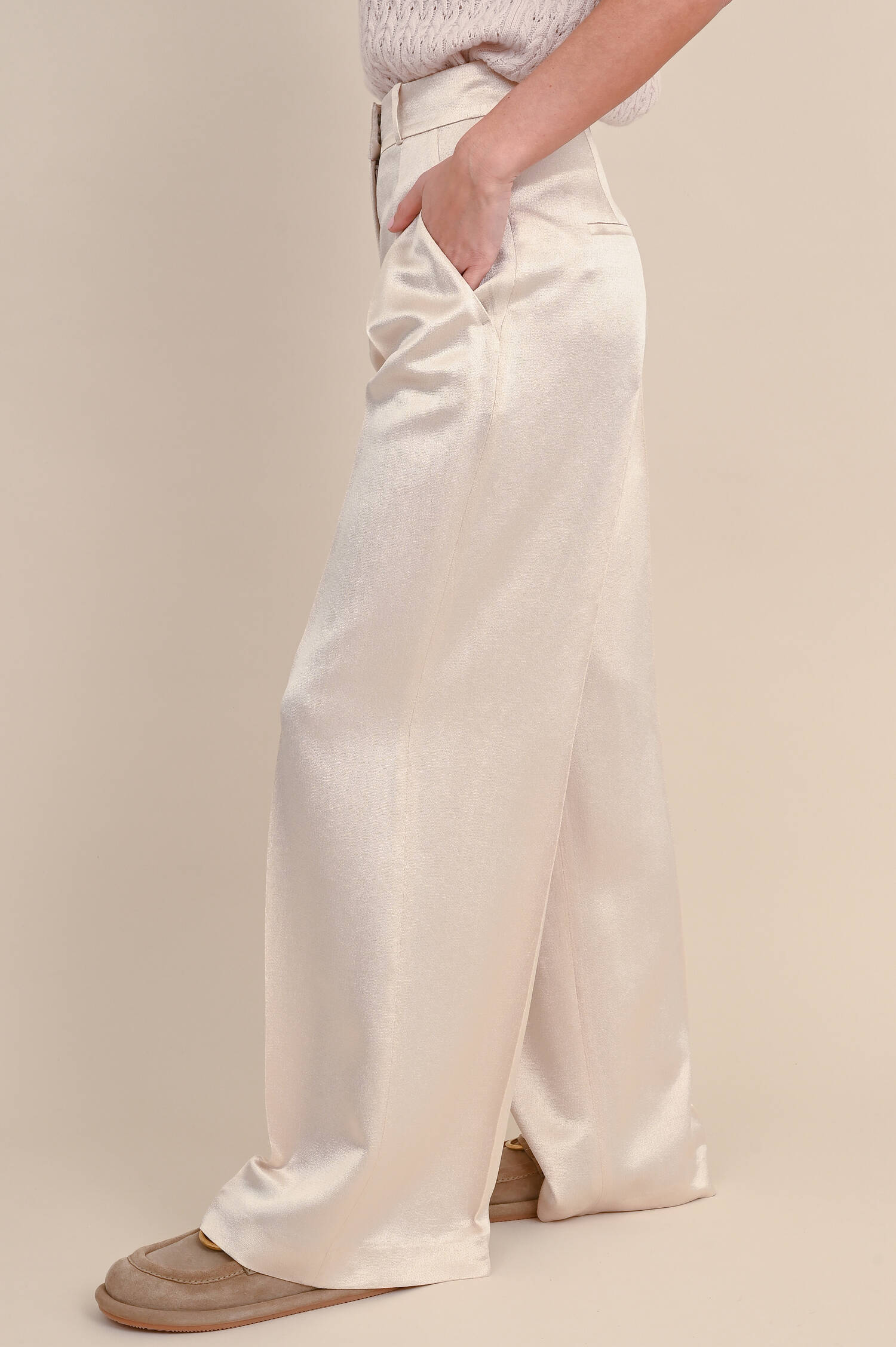 Hose mit weitem Bein in Pearly Nude