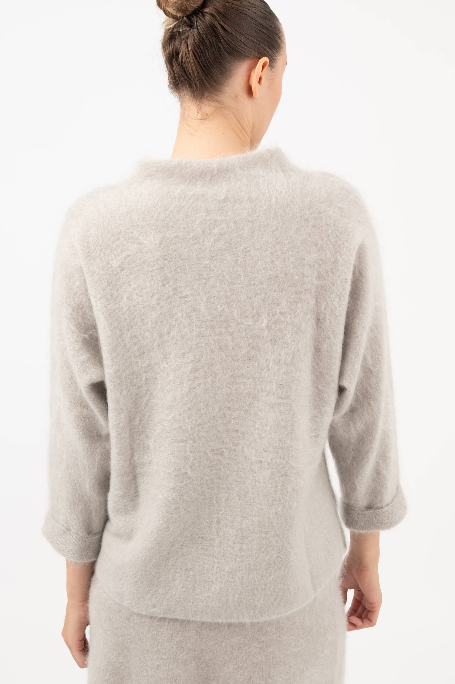 Hairy Cashmere Pullover in Grau Hairy Cashmere Pullover in Grau