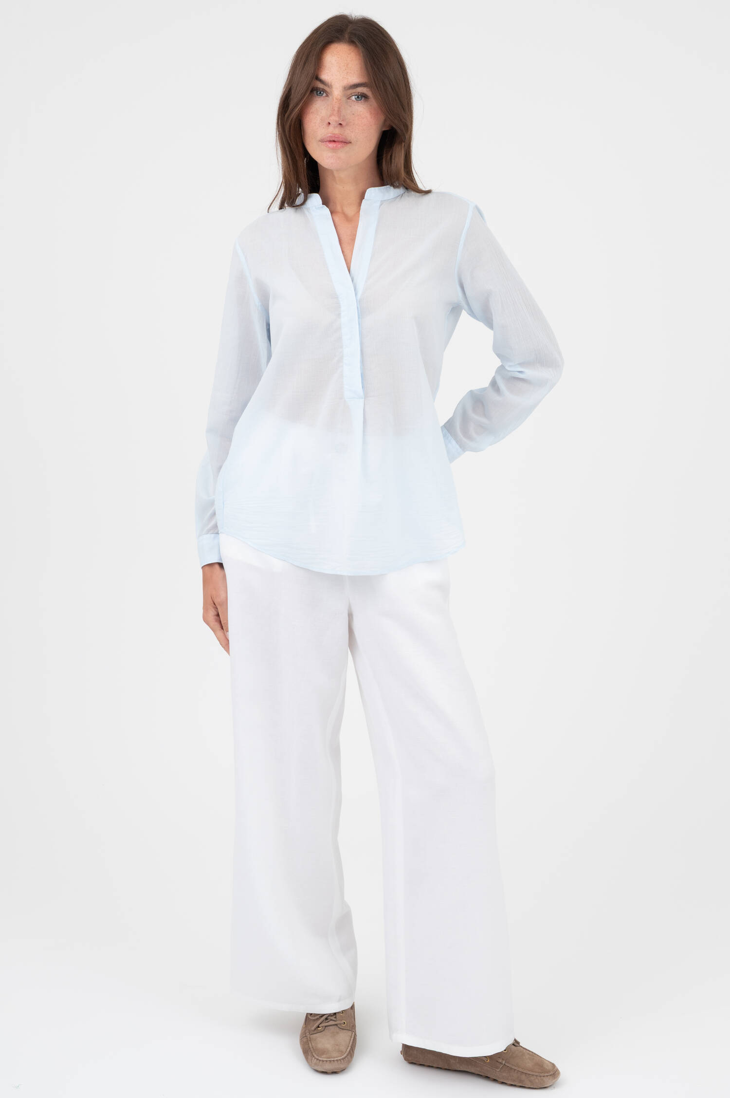 Bluse in Hellblau