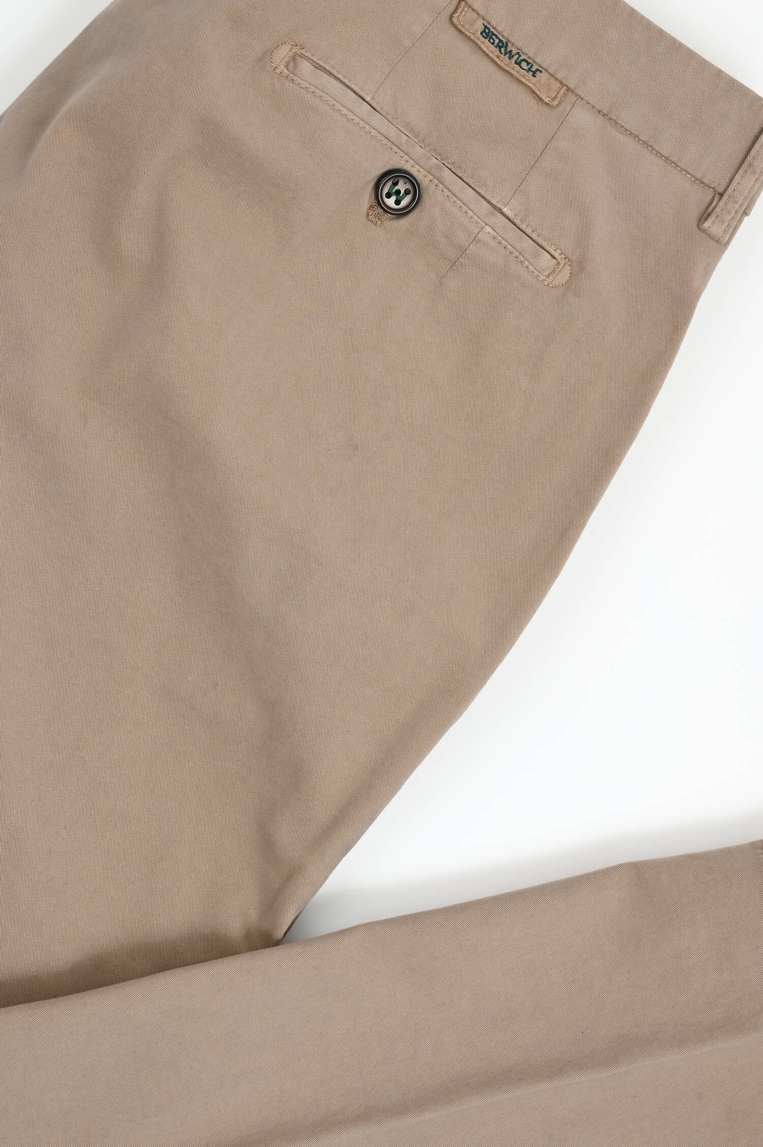 Hose MORELLO in Noce