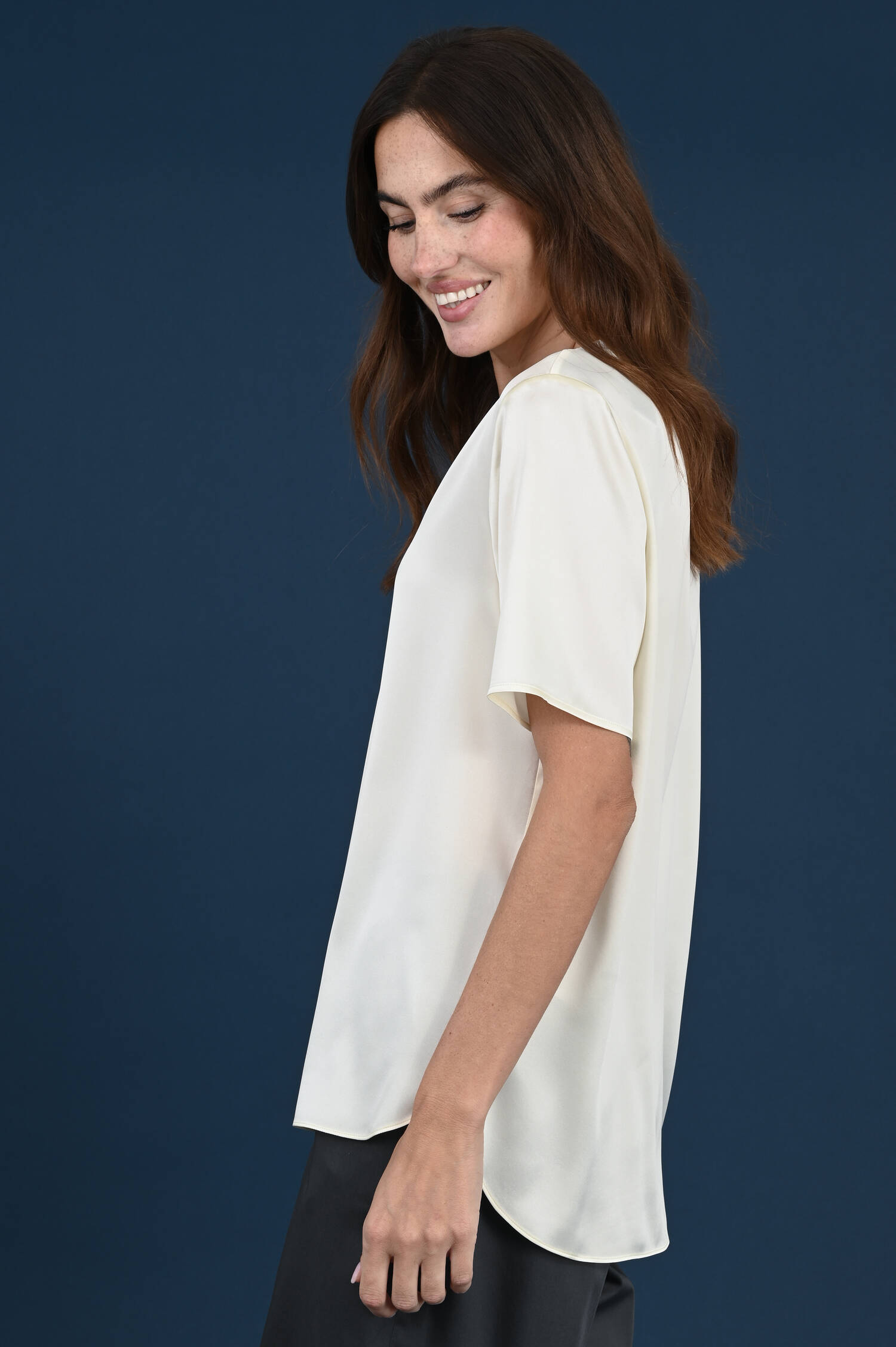 Satinbluse aus Seidenmix in Mozzarellabeige