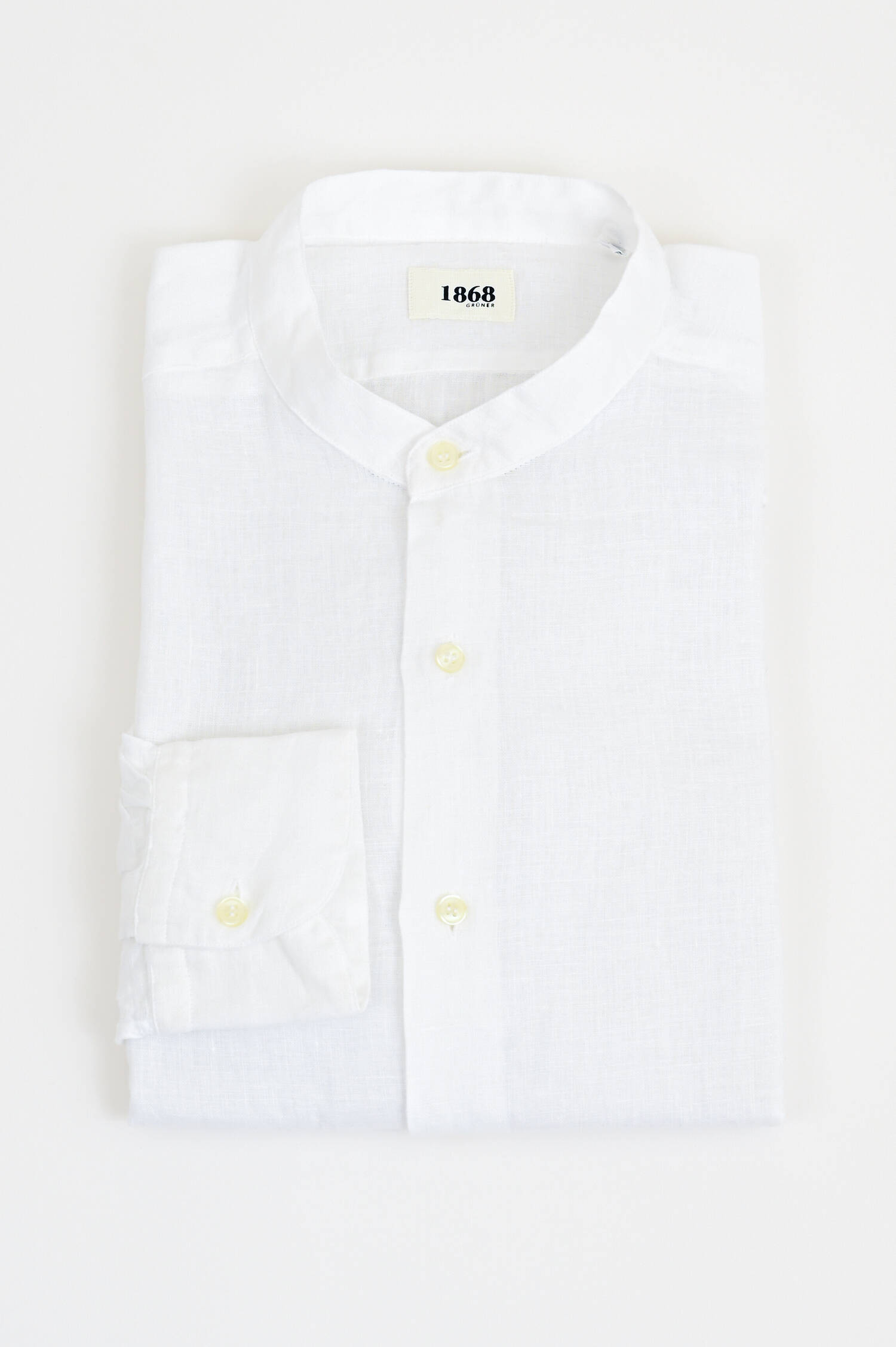 Leinenhemd mit Stehkragen in Weiß Leinenhemd mit Stehkragen in Weiß