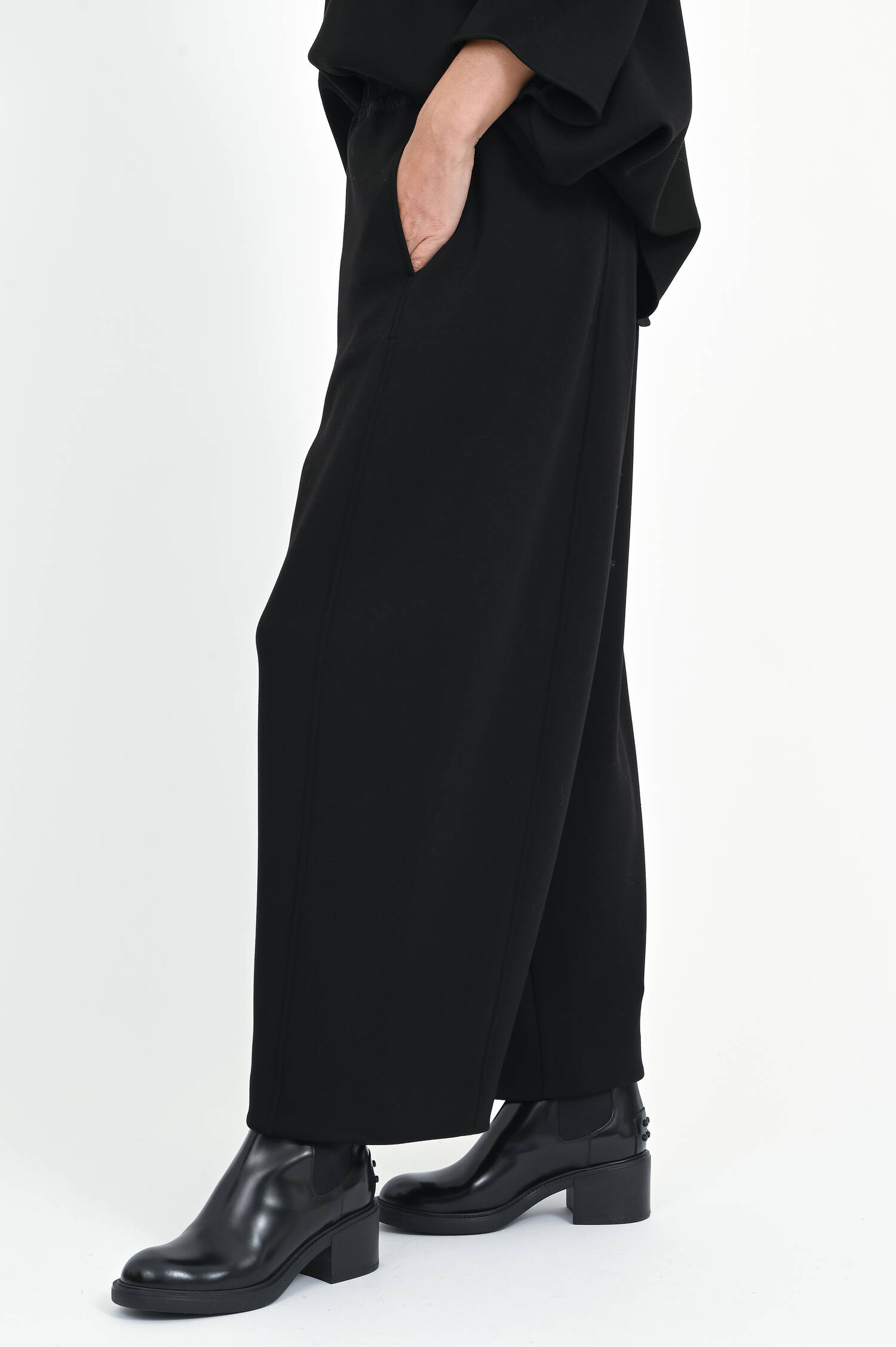 Ballonhose mit elastischem Bund in Schwarz