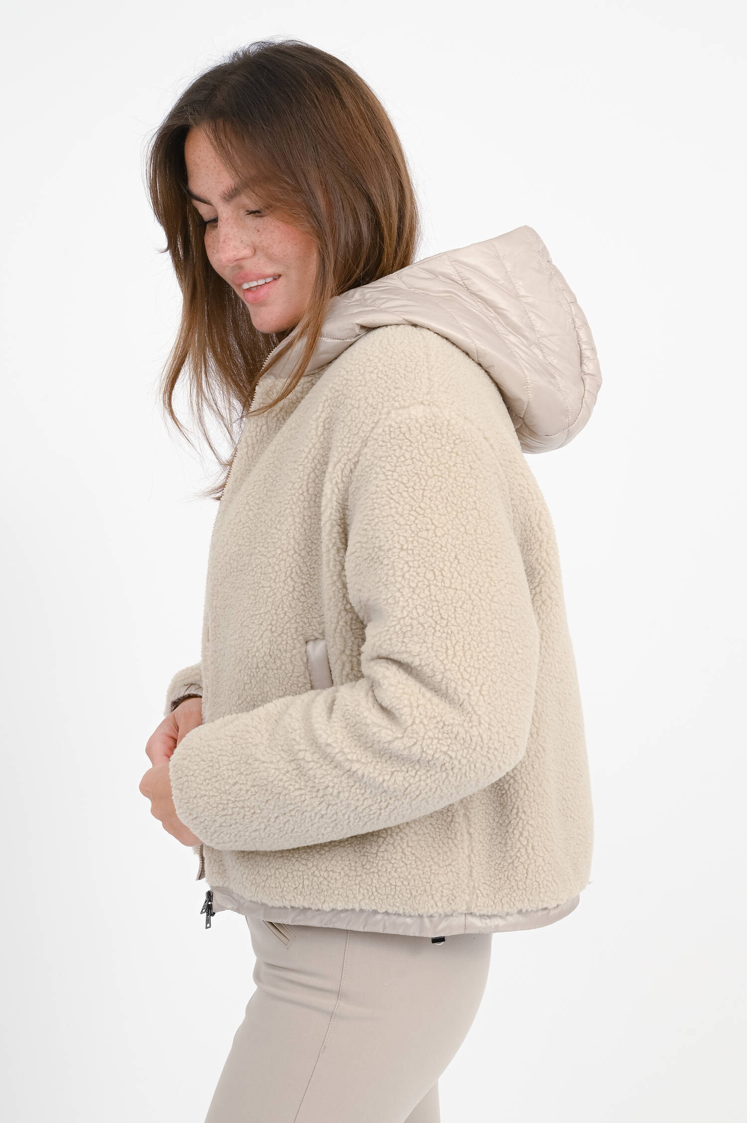 Cropped Shearling-Bomberjacke in Chantilly Cropped Shearling-Bomberjacke in Chantilly