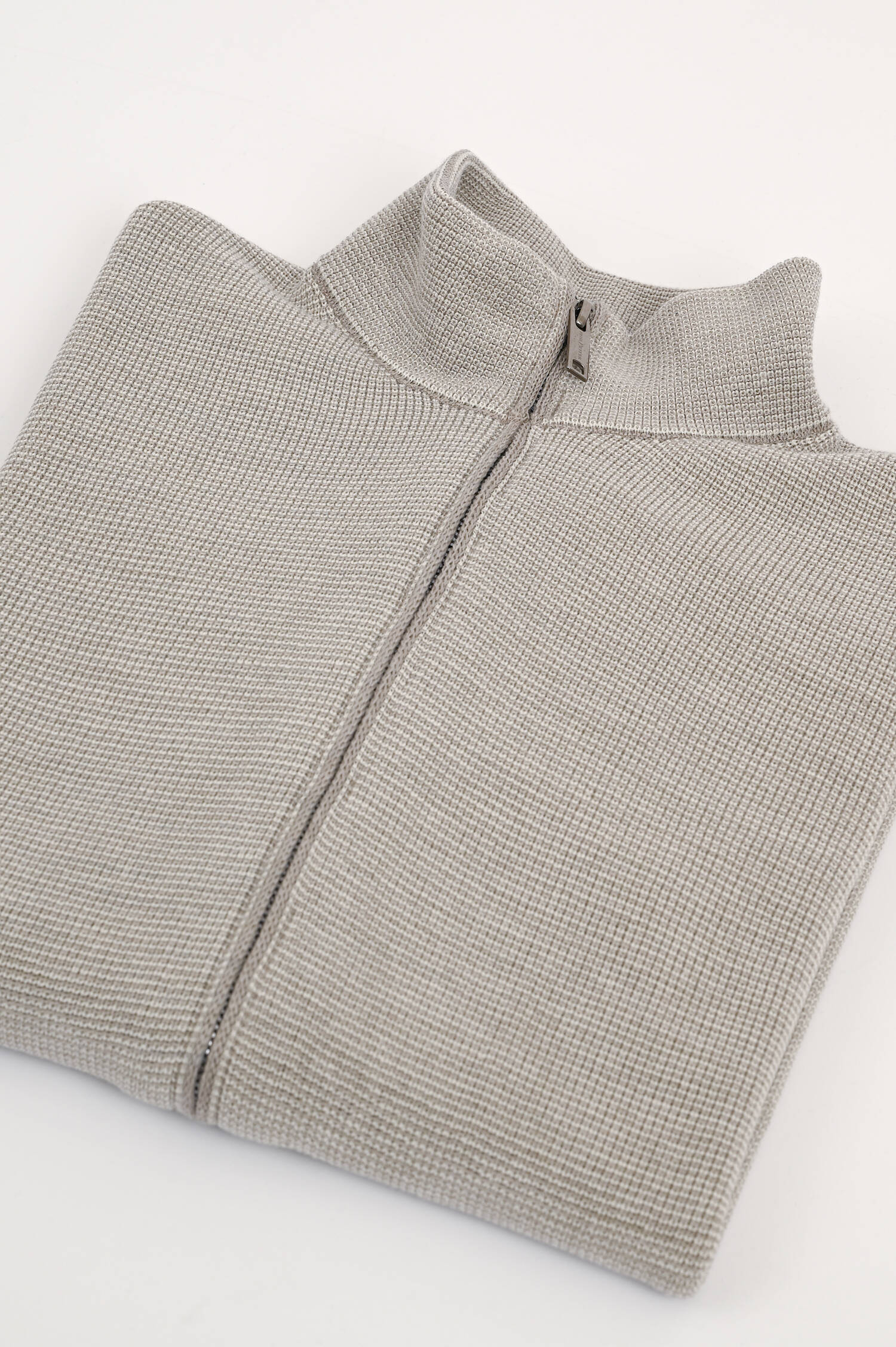 Strickjacke mit Struktur in Taupe