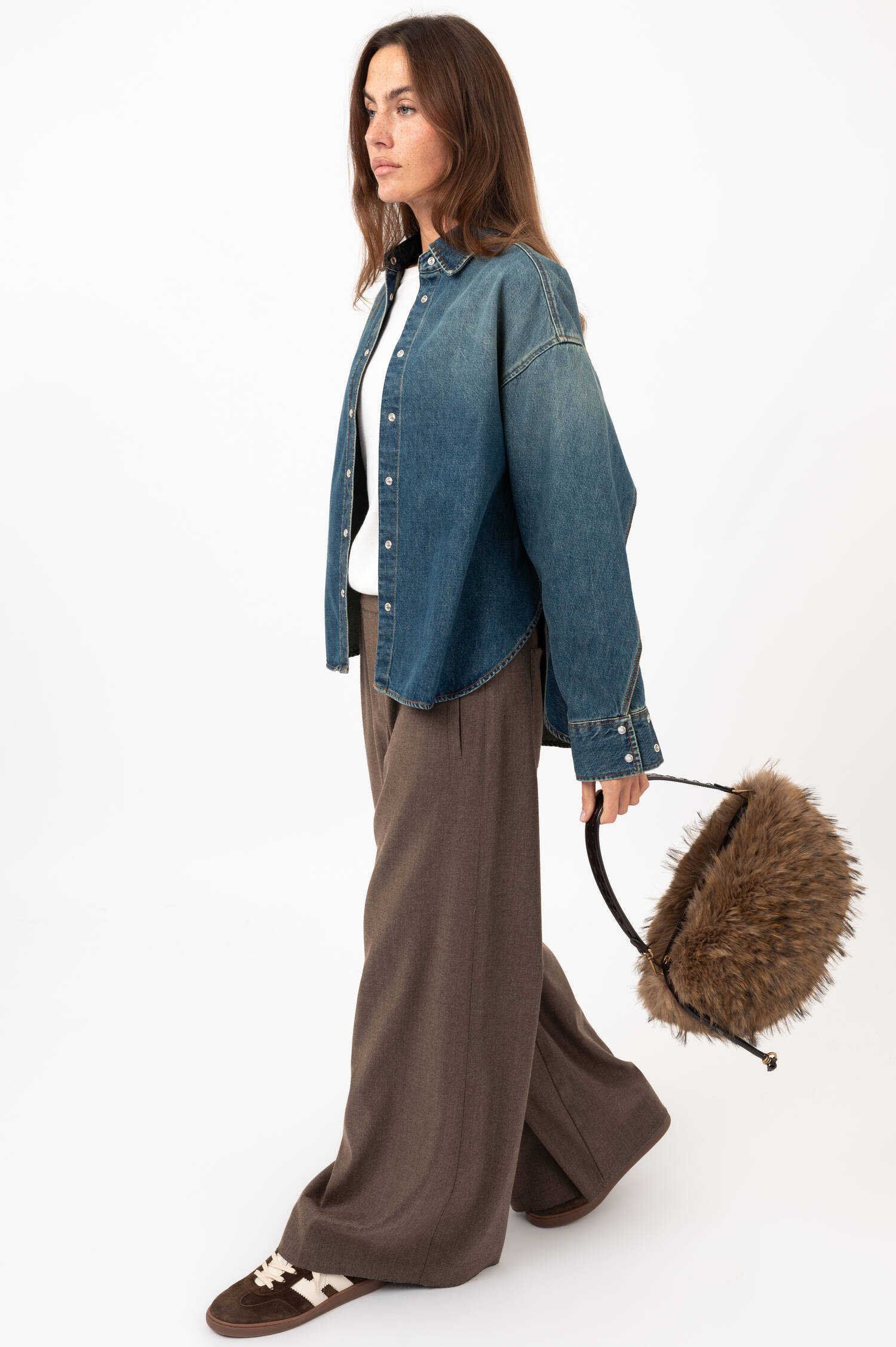 Faux-Fur-Hobo-Tasche CLEO in Braun