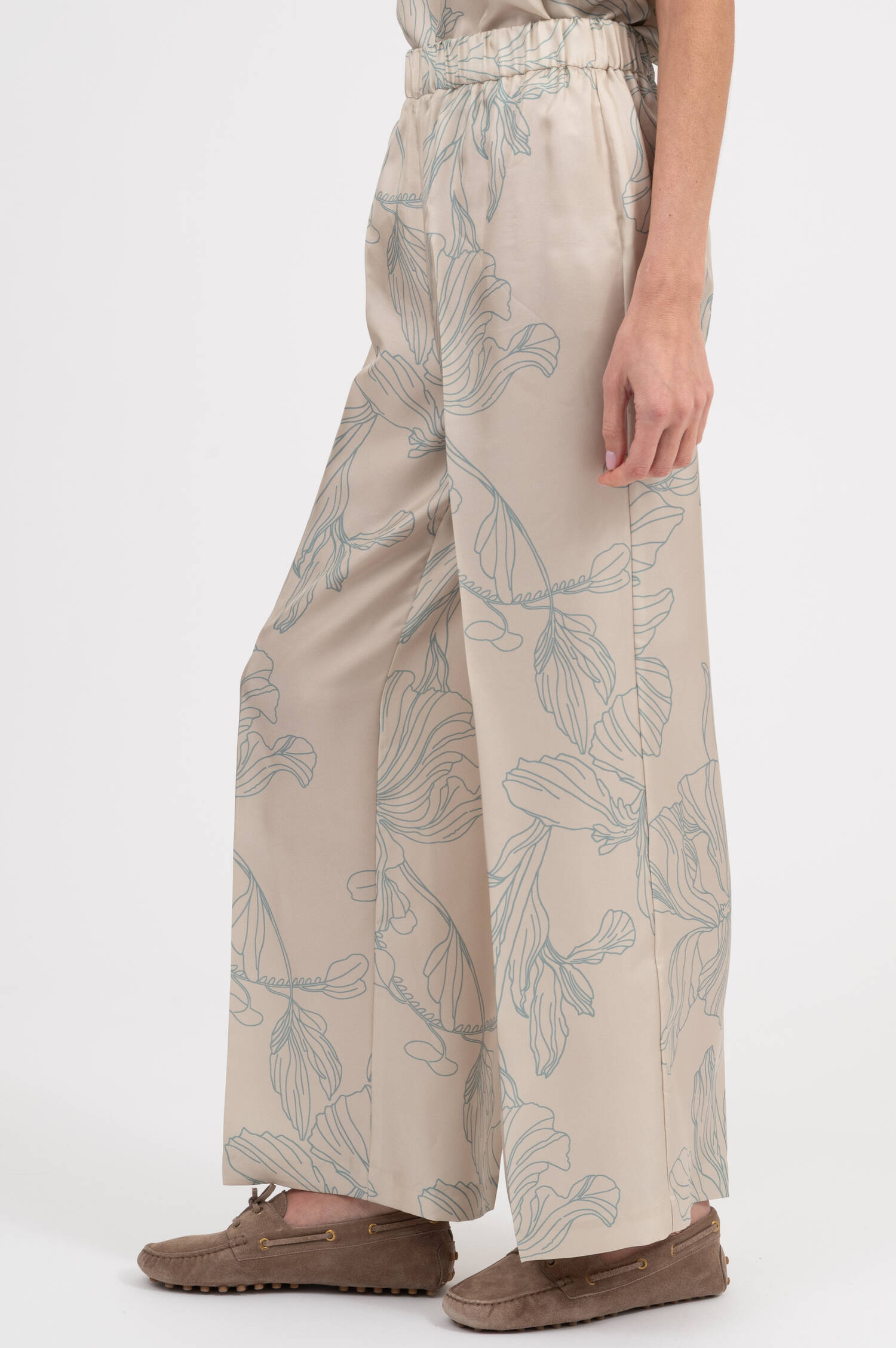 Seidehose mit Print in Creme