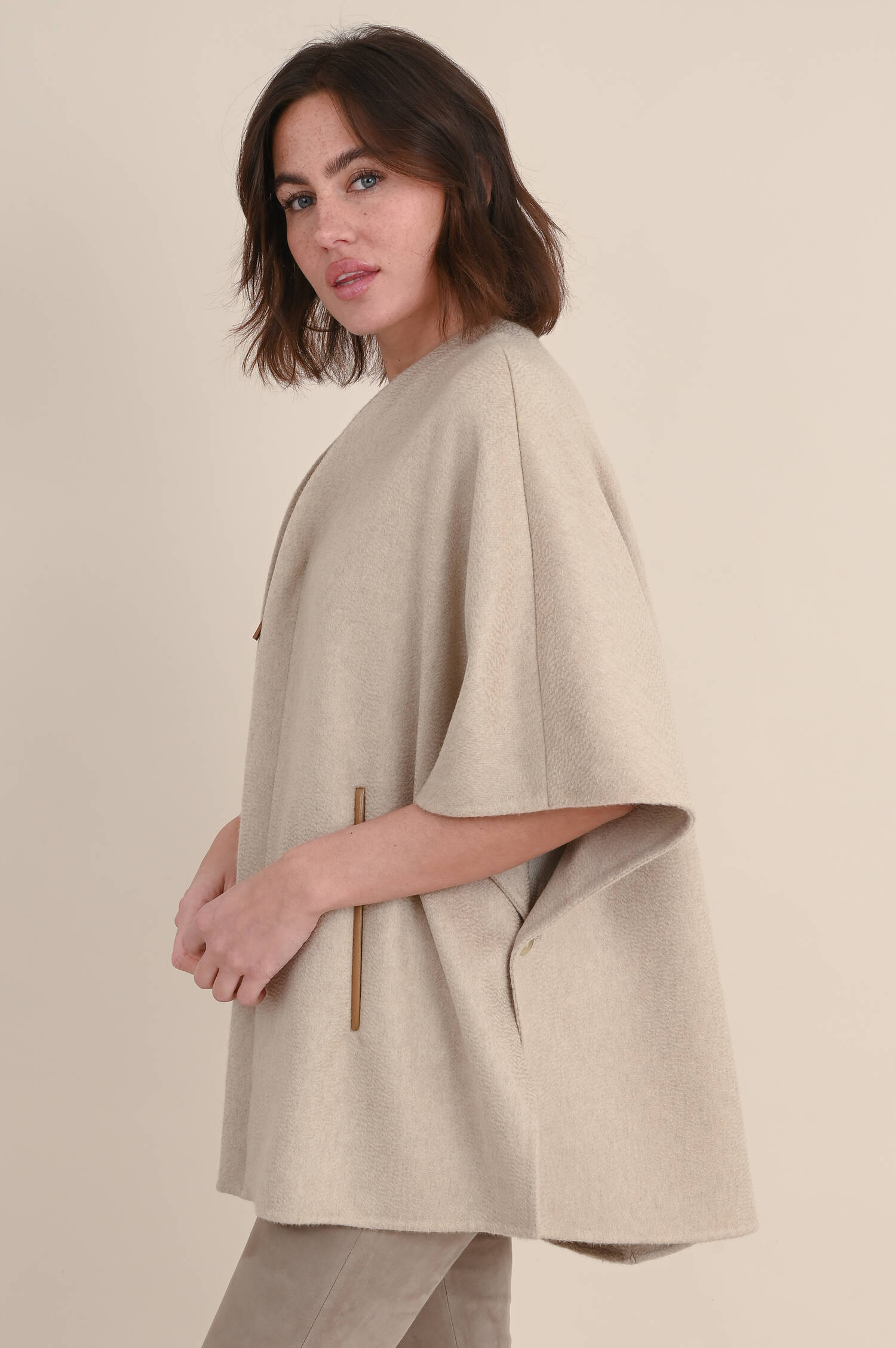 Cashmere Poncho ARIS in Beige