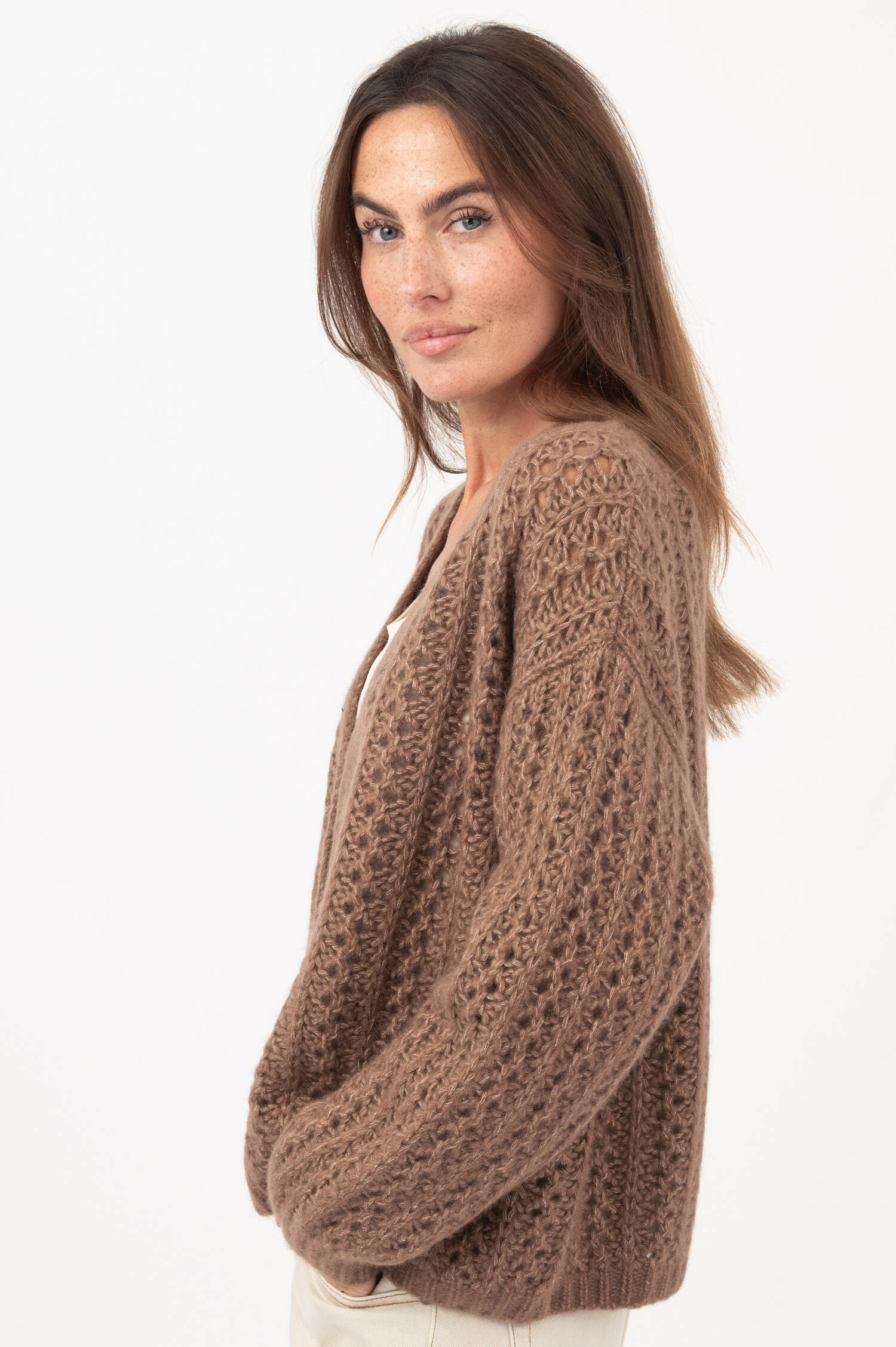 Cashmeremix-Lochstrick-Cardigan in Braun