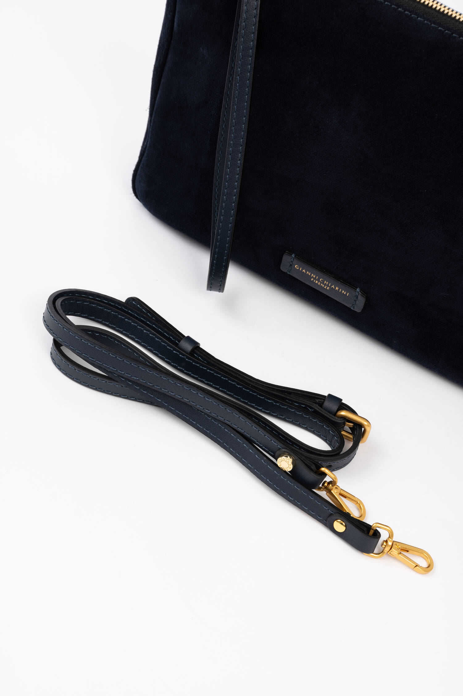 Veloursleder Pouch NORA in Navy Veloursleder Pouch NORA in Navy