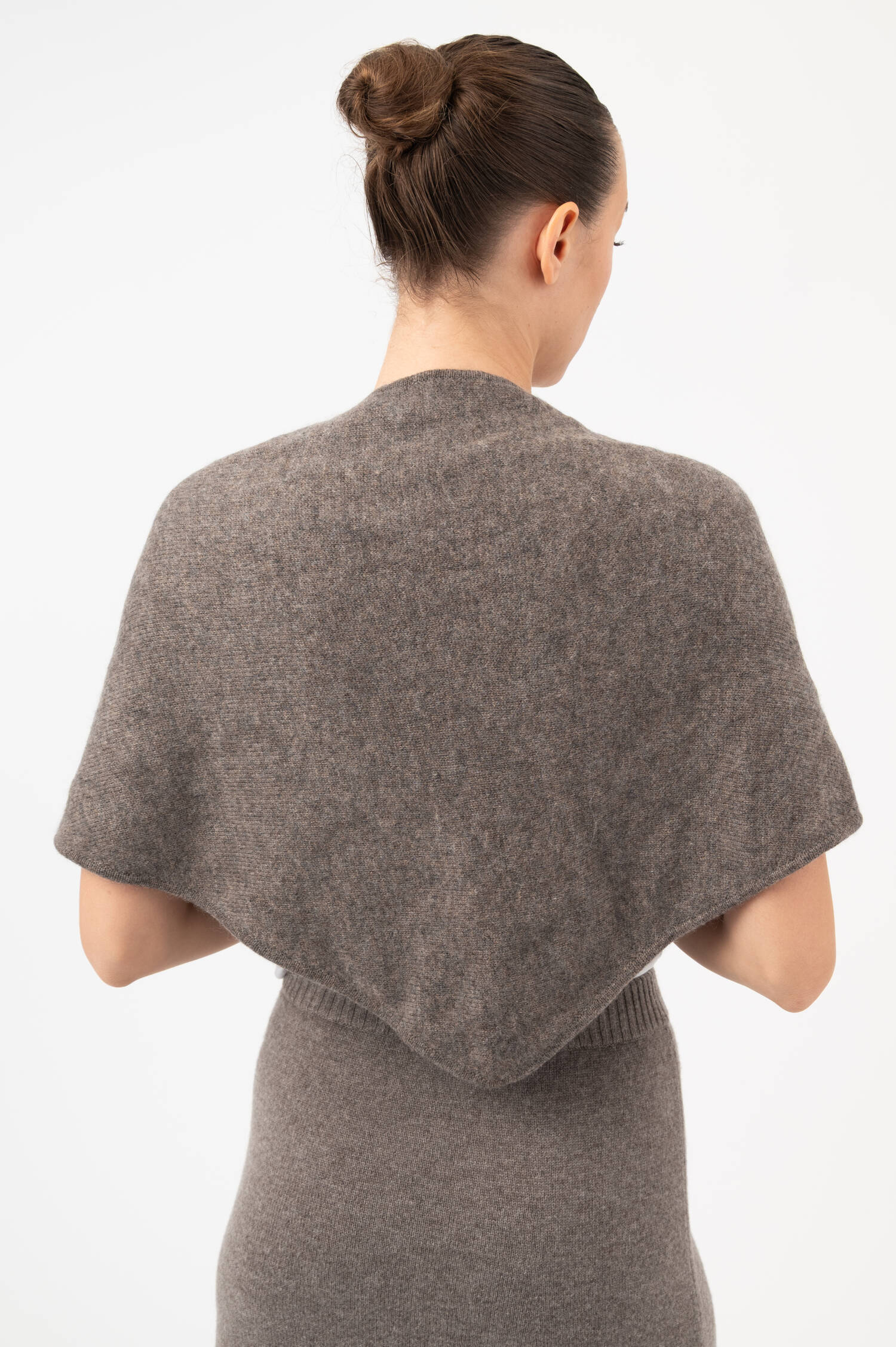 Woll-Cashmere-Dreiecksschal CAMI in Taupe Woll-Cashmere-Dreiecksschal CAMI in Taupe