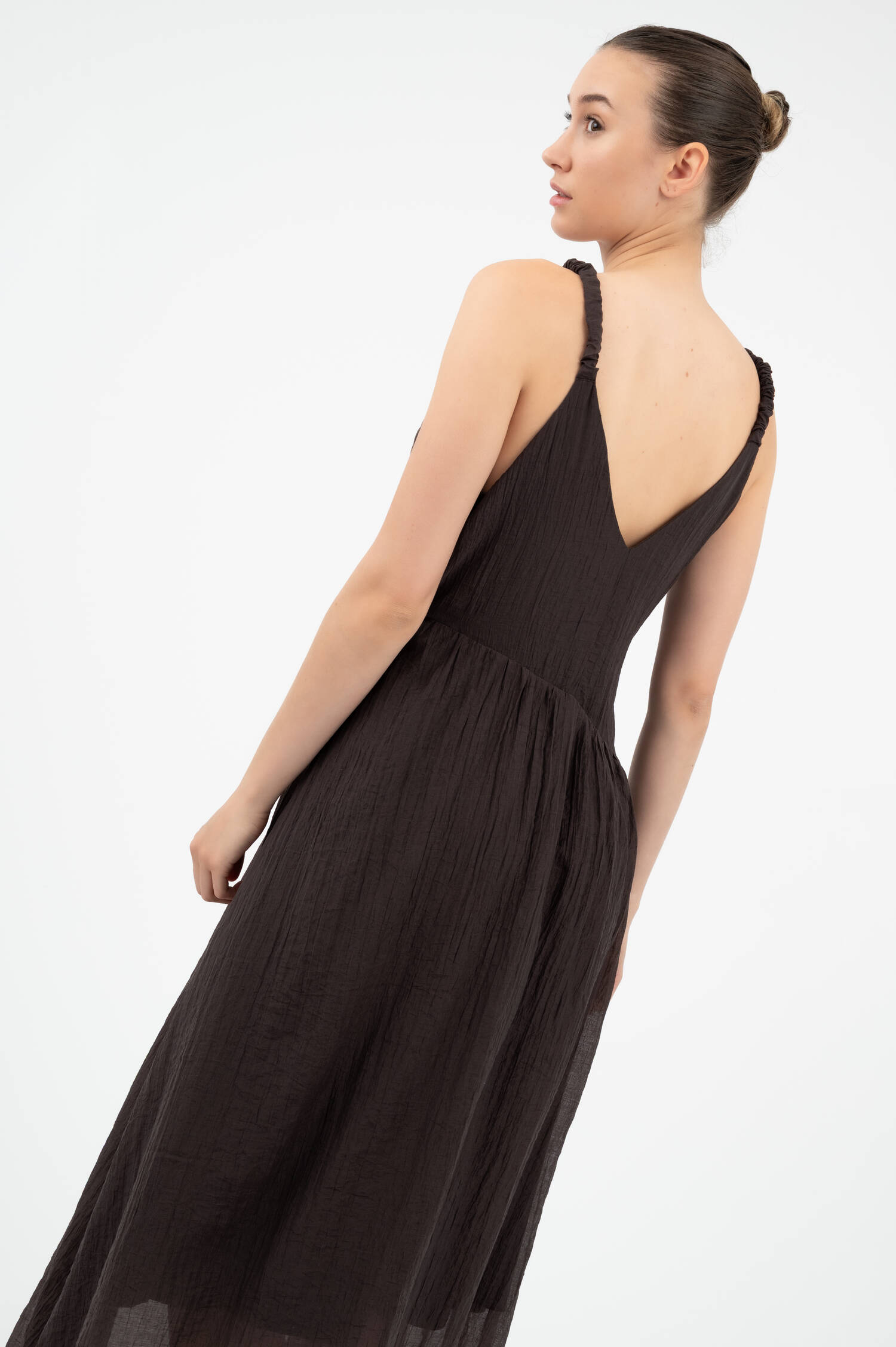 Kleid mit Strukturmuster in Braun