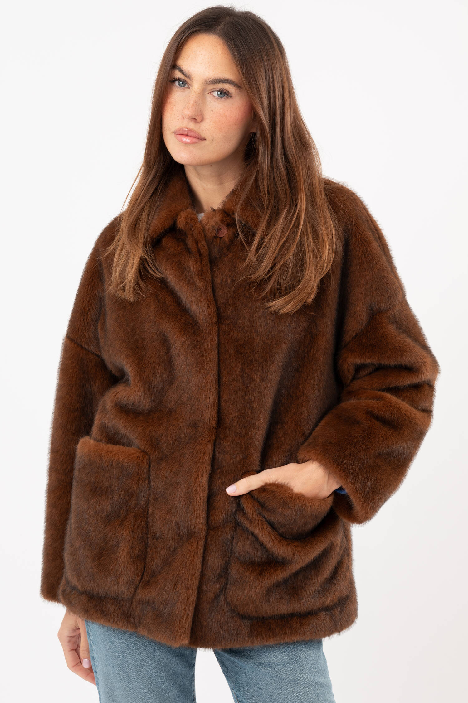 Faux-Fur-Jacke MINK in Dunkelbraun Faux-Fur-Jacke MINK in Dunkelbraun