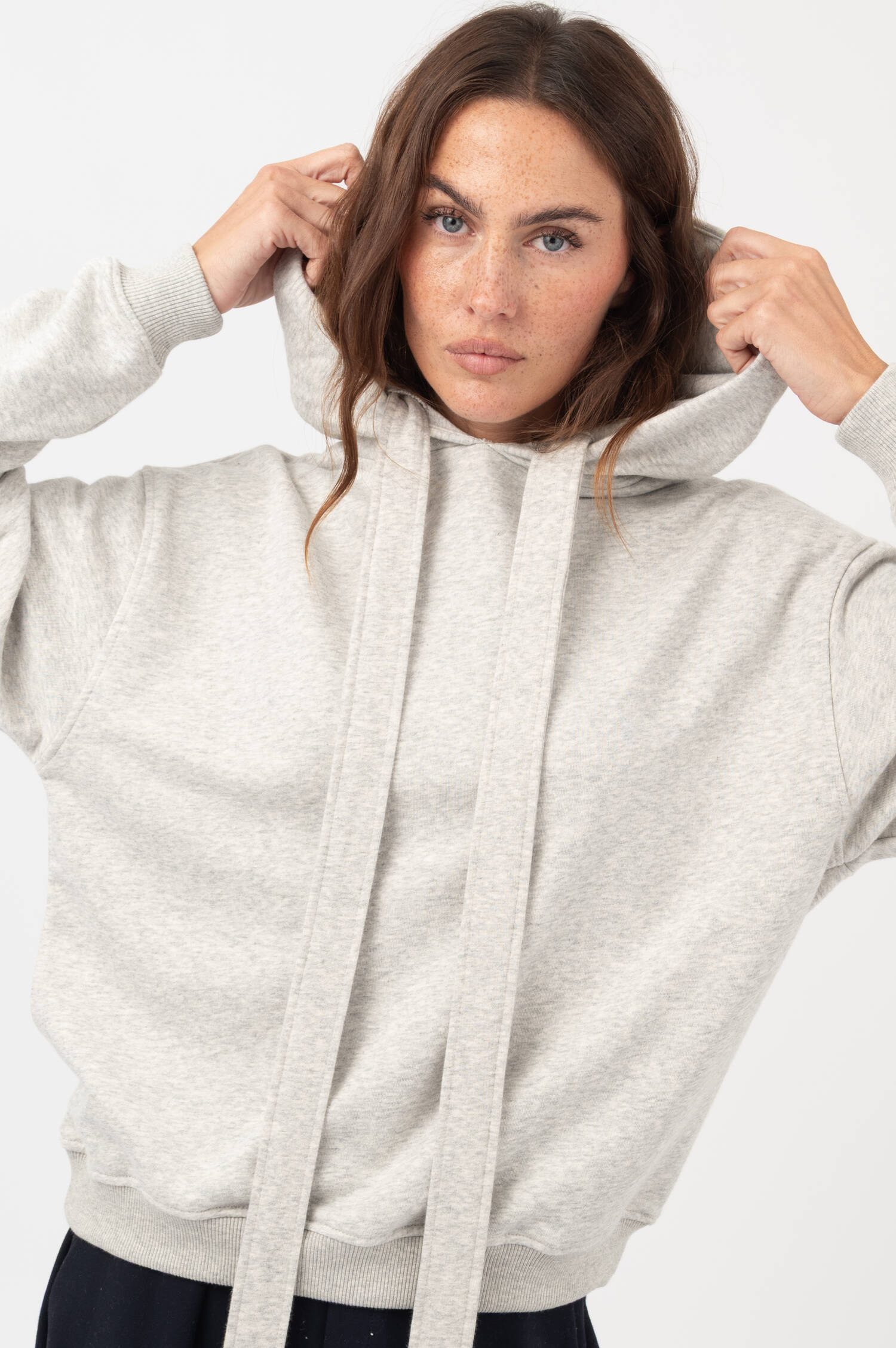 Hoodie mit Schleife in Grau meliert Hoodie mit Schleife in Grau meliert