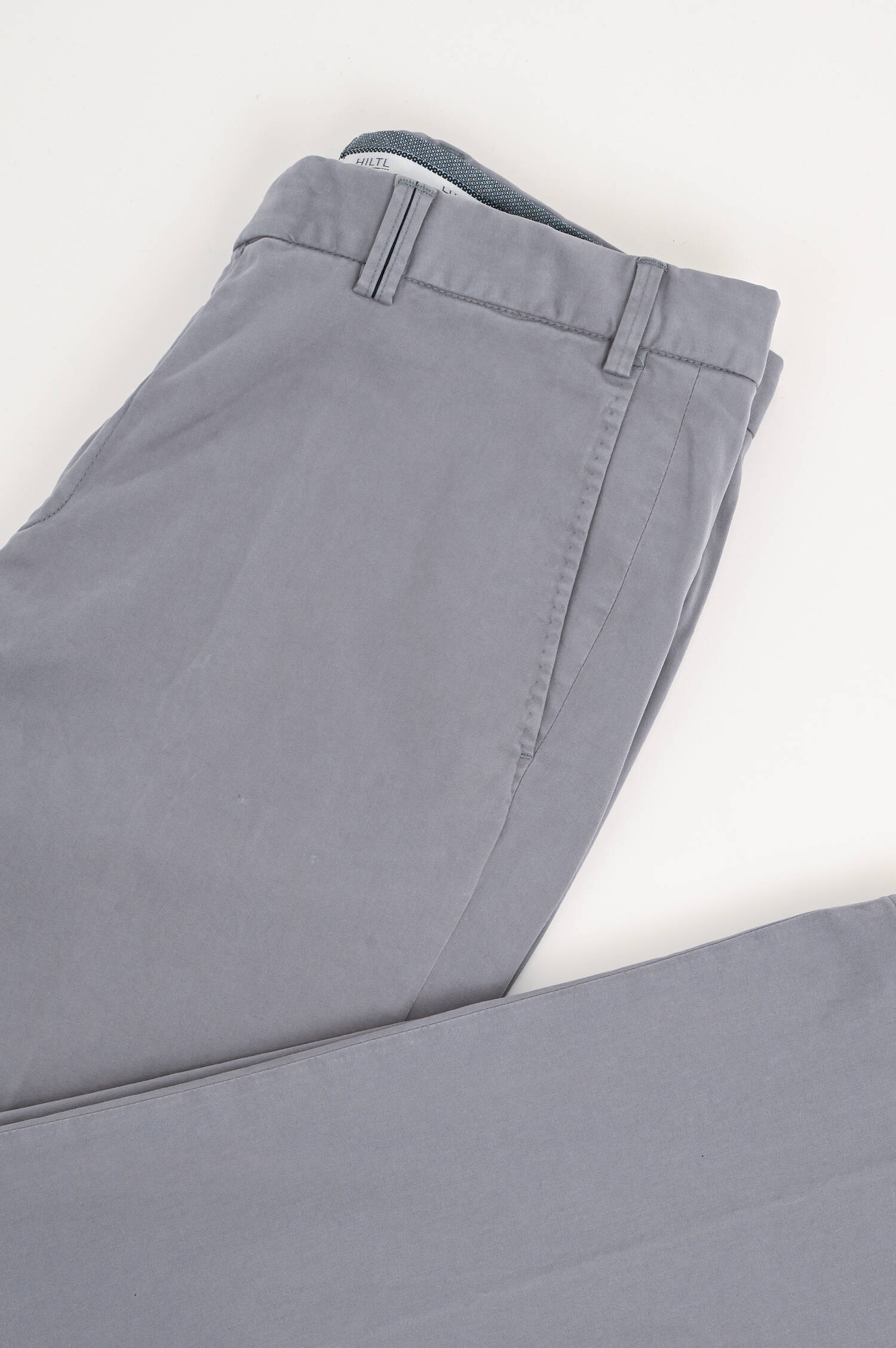 Hose PEAKER IN Hellgrau