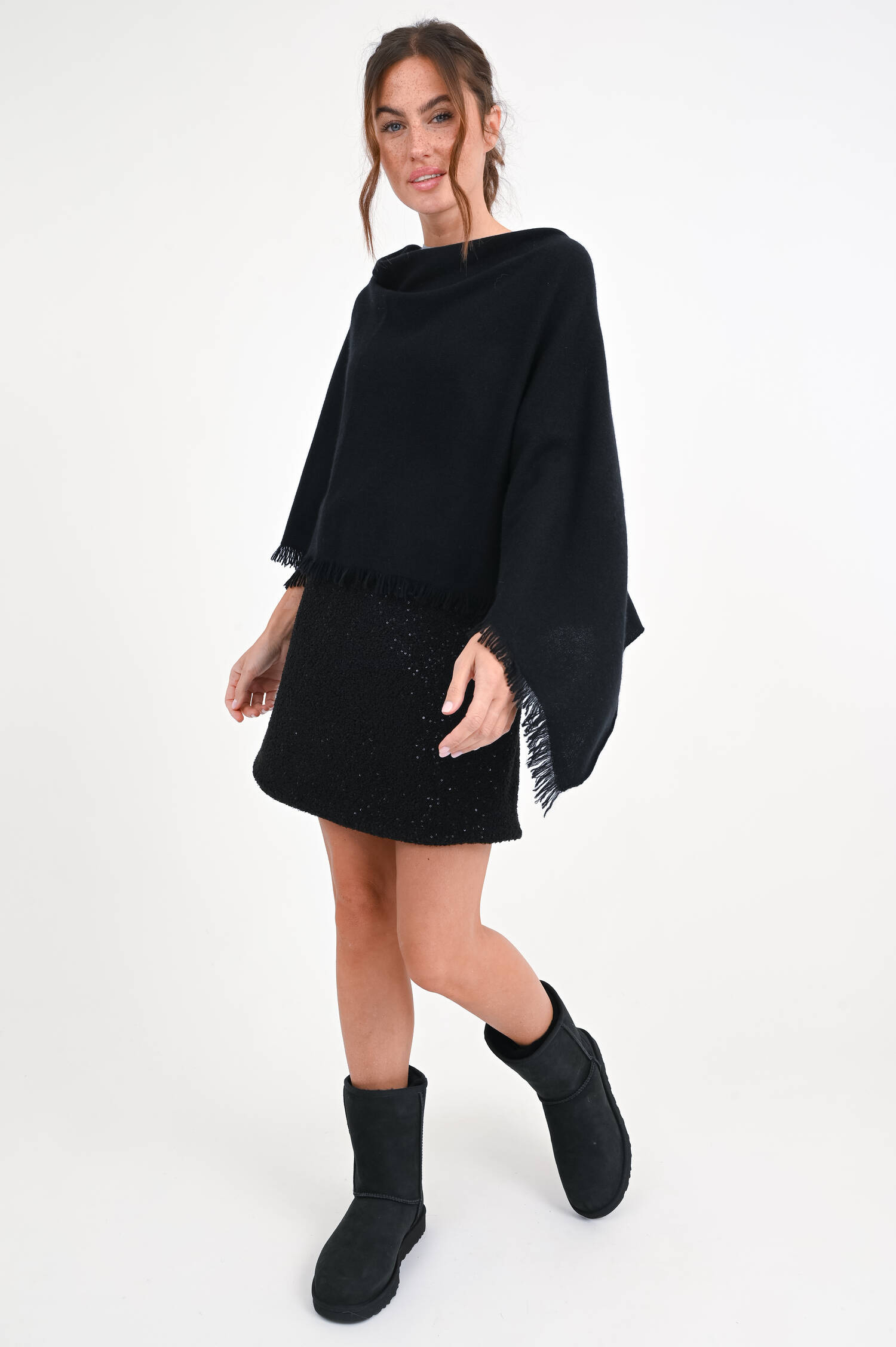 Cashmere Poncho in Schwarz Cashmere Poncho in Schwarz