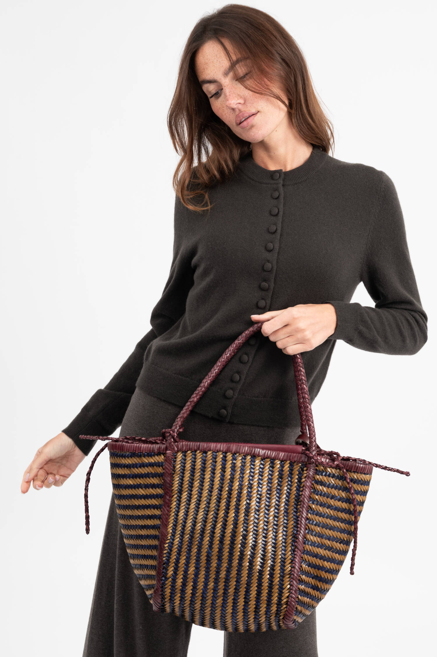 Geflochtener Leder Shopper RUBENS in Oliv/Blau Geflochtener Leder Shopper RUBENS in Oliv/Blau
