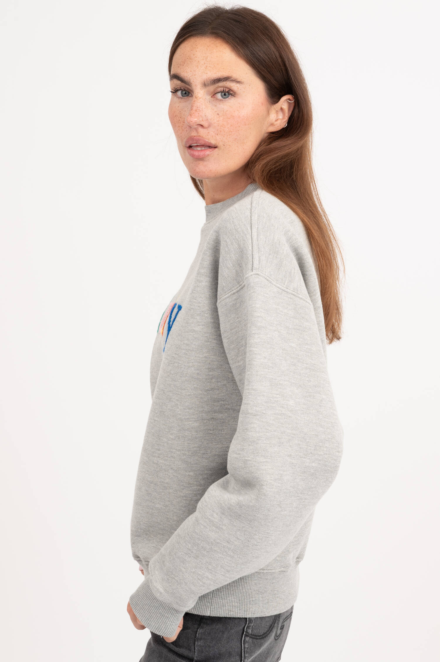 Sweatshirt mit Stick in Grau Sweatshirt mit Stick in Grau