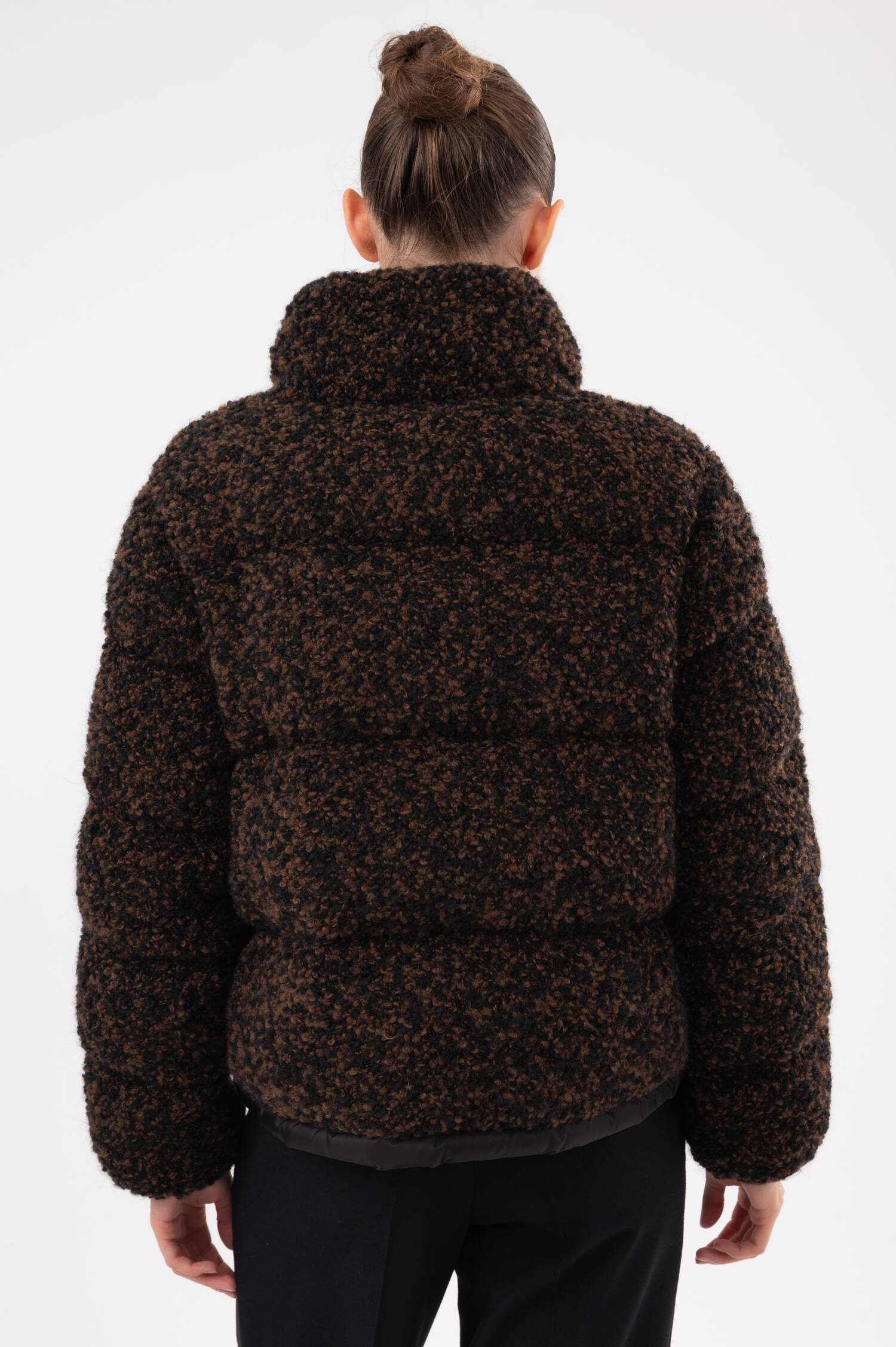 Tweed-Daunenjacke in Schwarz/Braun Tweed-Daunenjacke in Schwarz/Braun