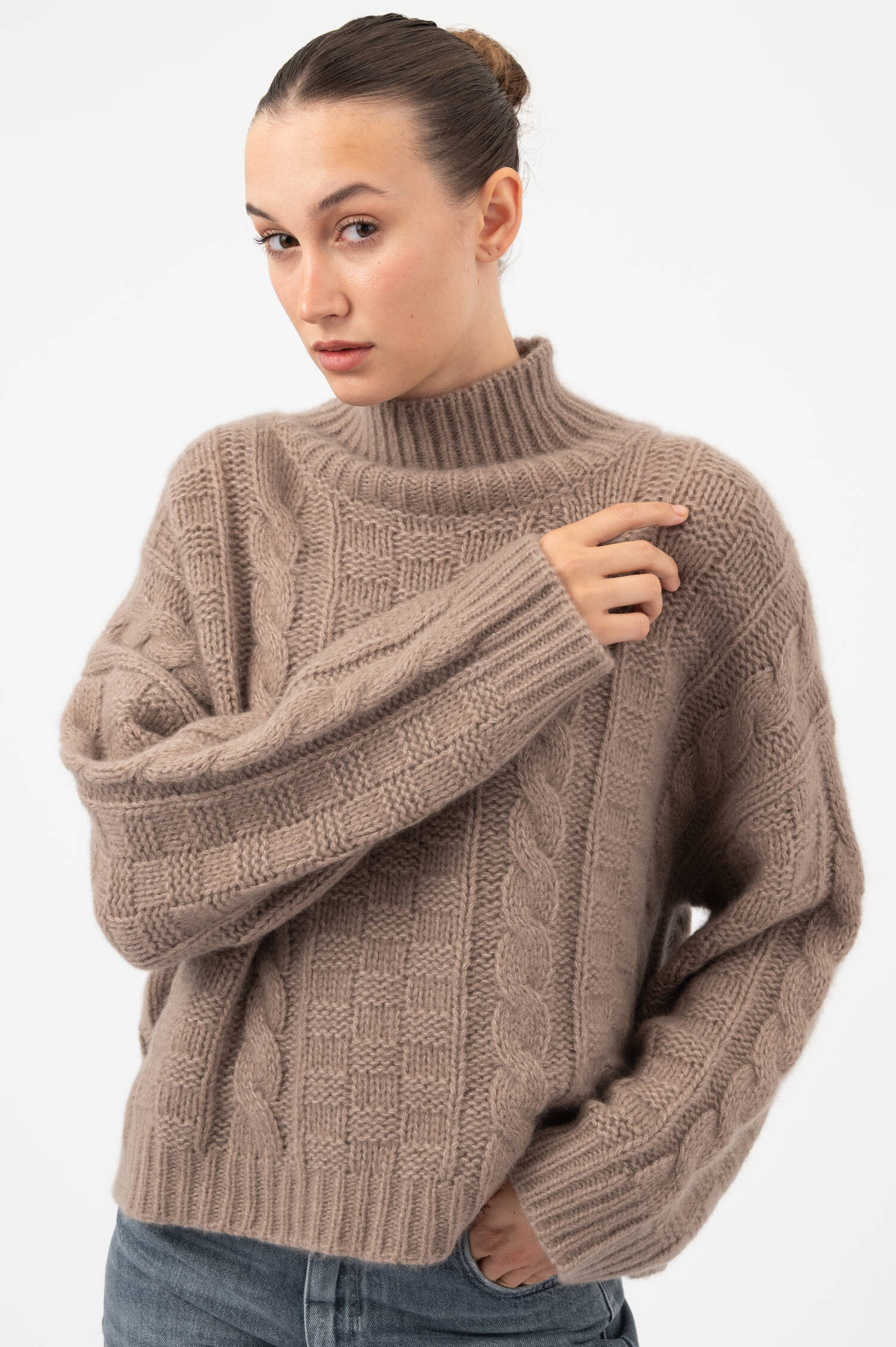 Cashmere-Seiden-Zopfstrick-Pullover JADE in Beige Cashmere-Seiden-Zopfstrick-Pullover JADE in Beige