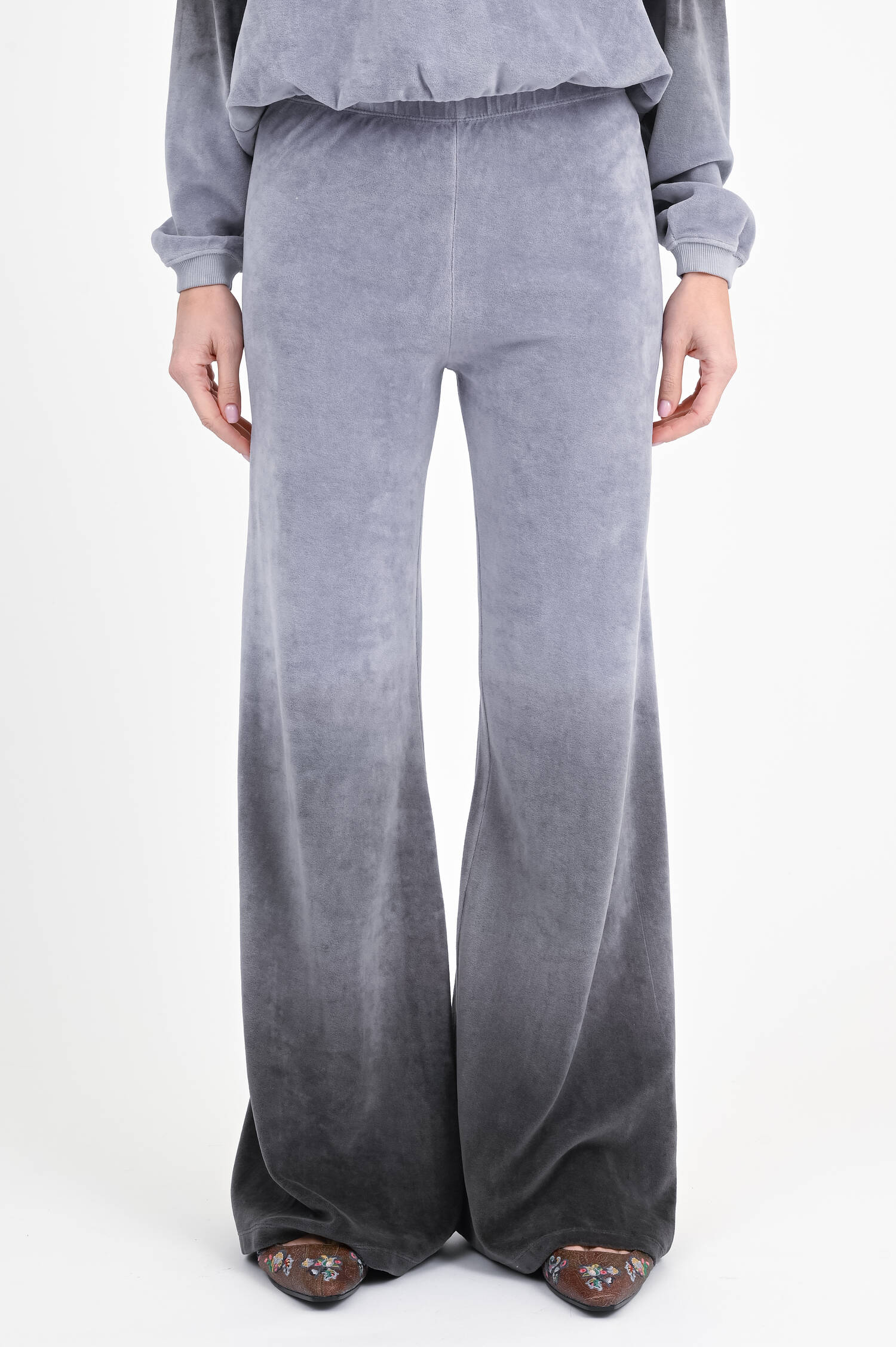 Velvet Sweatpants BAJNA in Blau/Grau