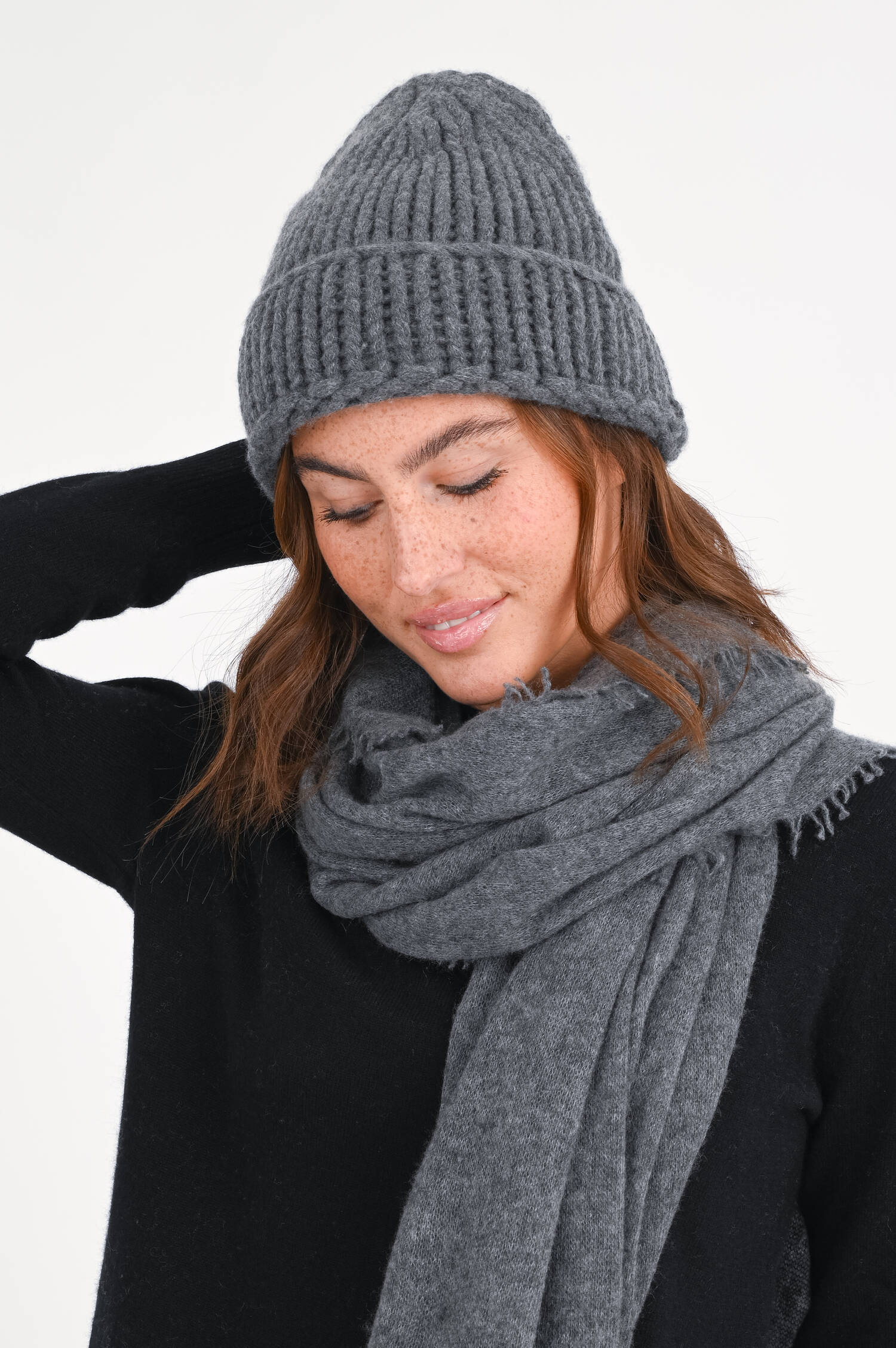 Maxi-Cashmere Mütze in Dunkelgrau Maxi-Cashmere Mütze in Dunkelgrau