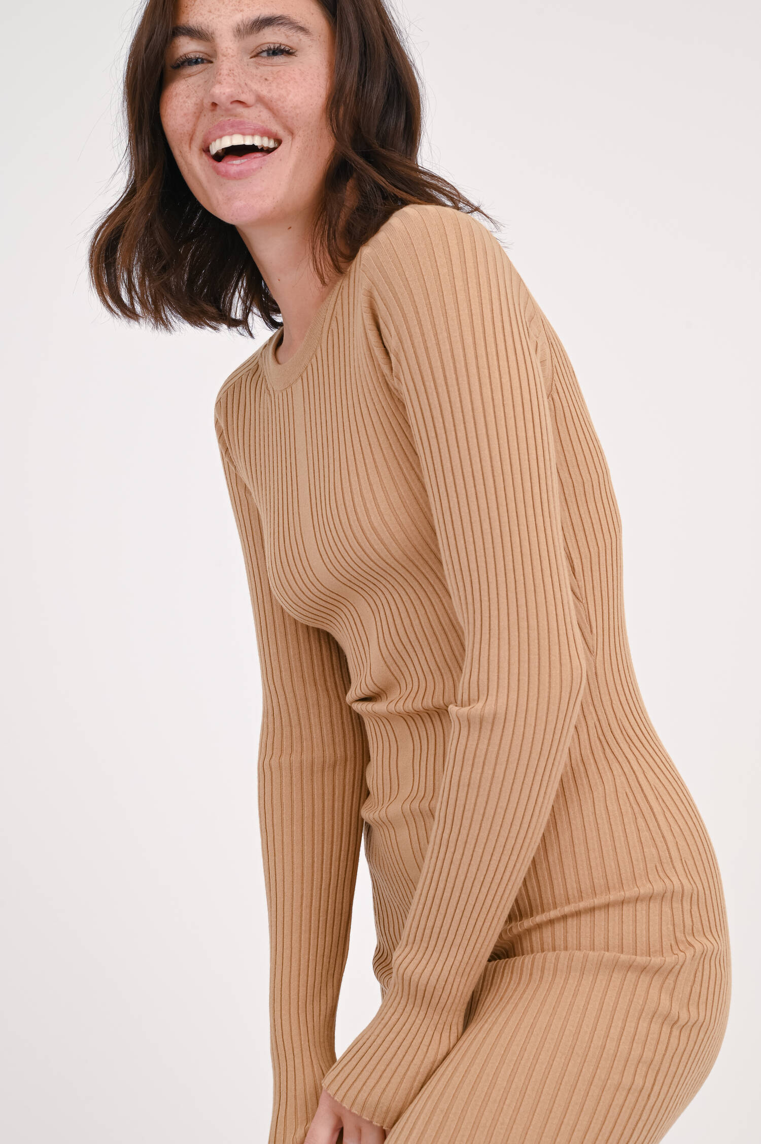 Bodycon-Strickkleid LUGLIO in Camel