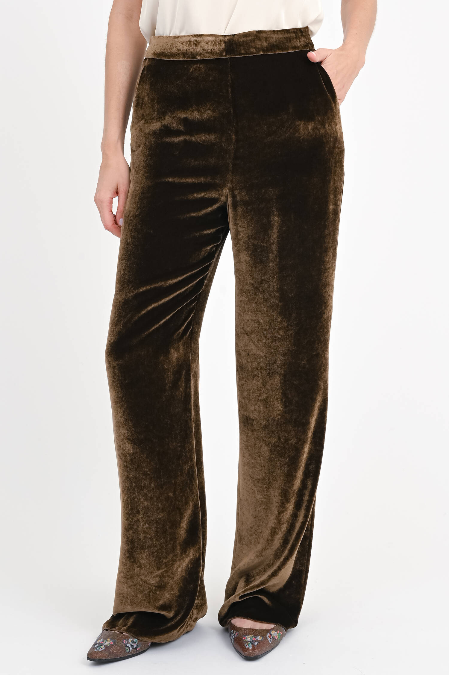 Samthose aus Viskose-Seiden-Mix in Glossy Tabak