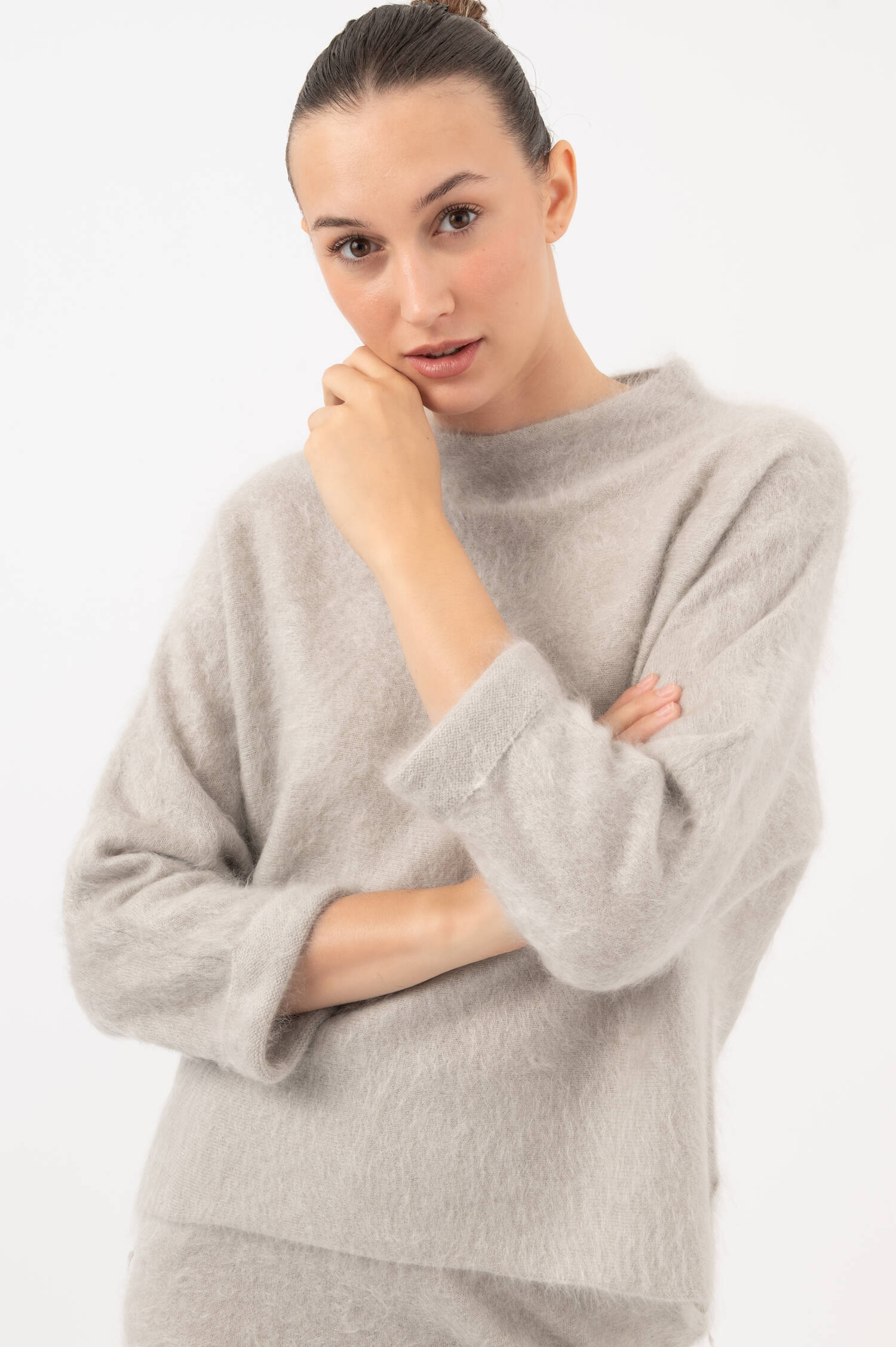 Hairy Cashmere Pullover in Grau Hairy Cashmere Pullover in Grau