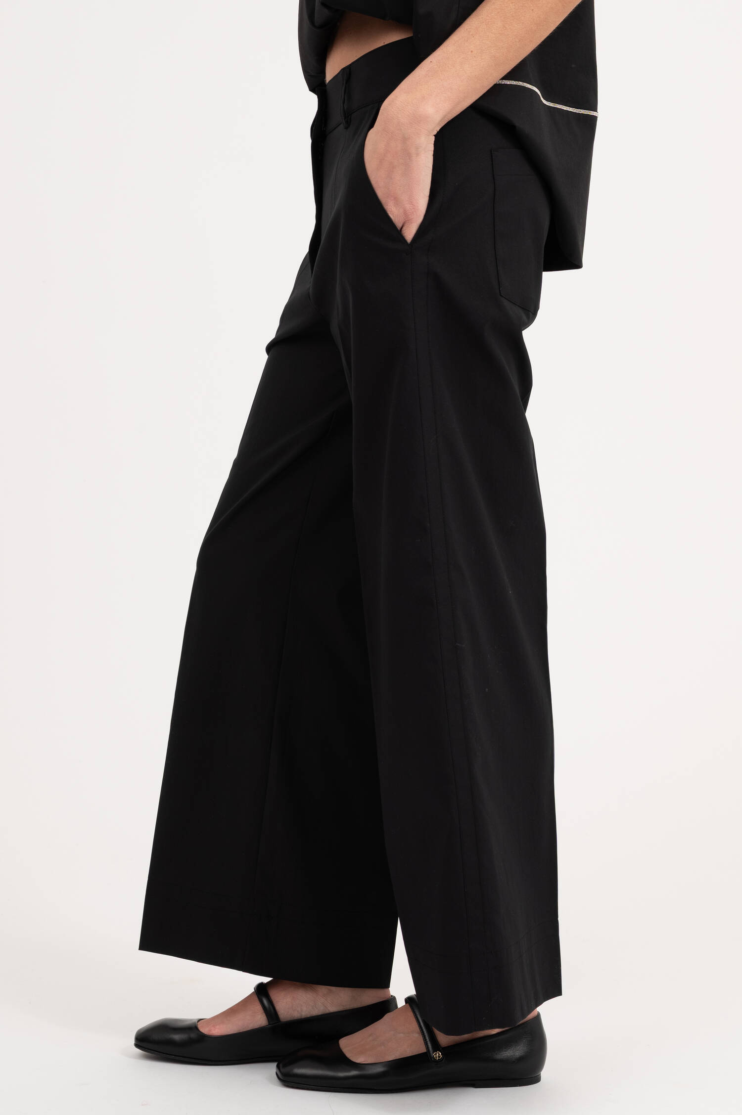 Hose CARA in Schwarz